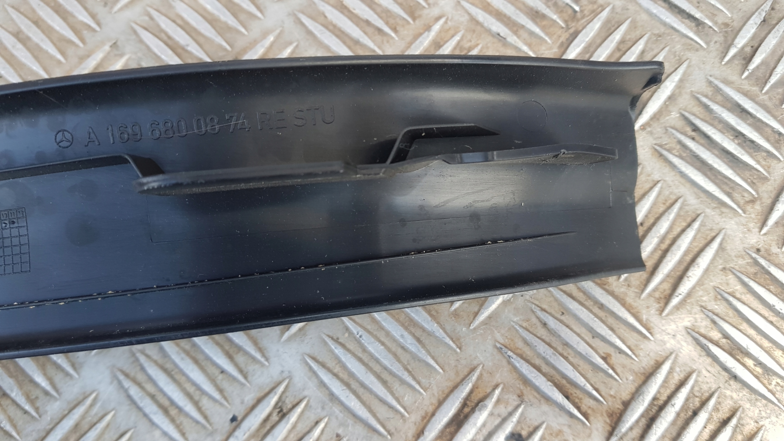 MERCEDES B KLASSA W245 decorative trim threshold left right