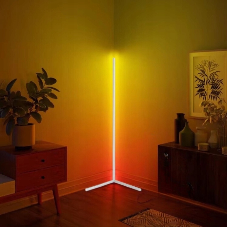 LAMPA STOJĄCA PODŁOGOWA NAROŻNIKOWA LED NAROŻNA 3D LAMPKA NOCNA DO SYPIALNI Kąt świecenia 150°