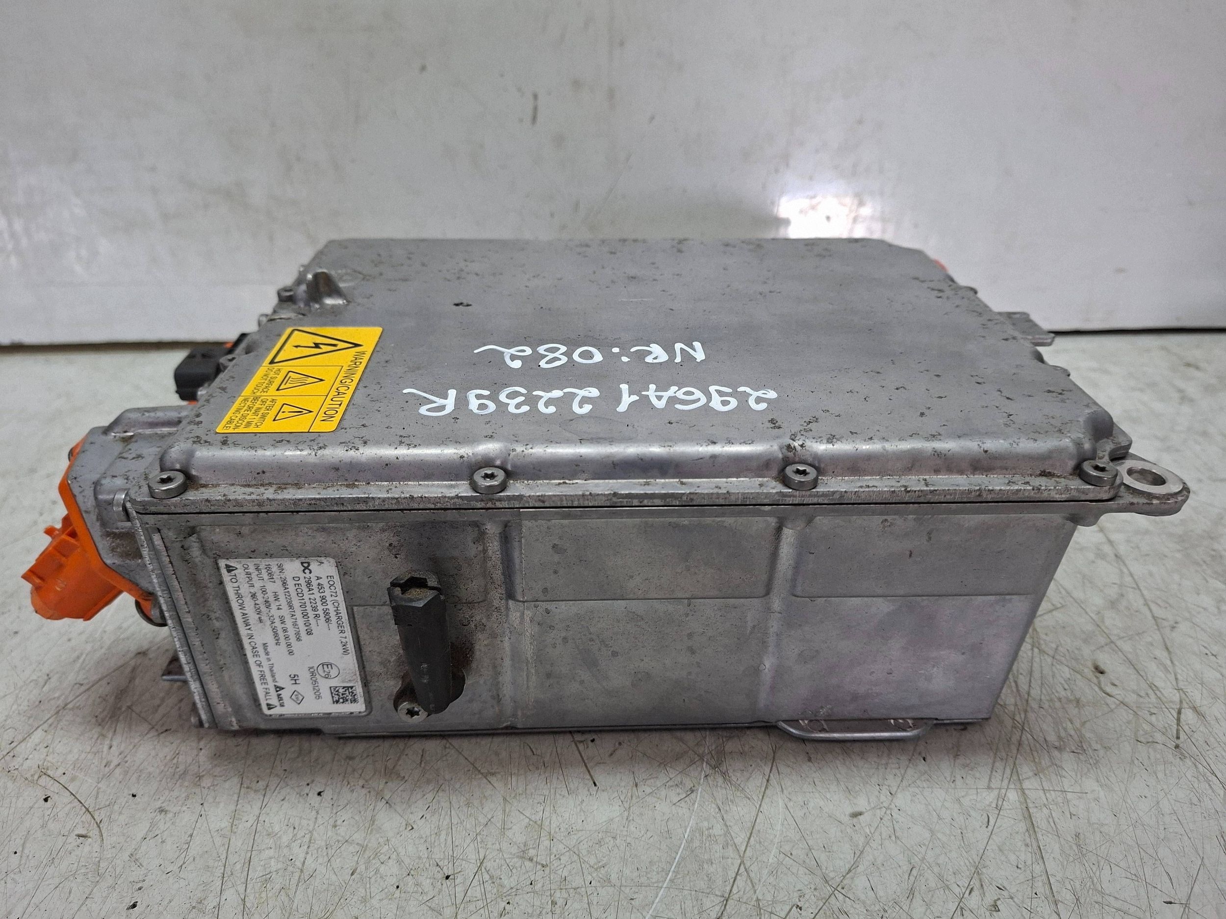 control unit LADOWARKA A4539005806 296A12239R RENAULT TWINGO III Z.E SMART 453