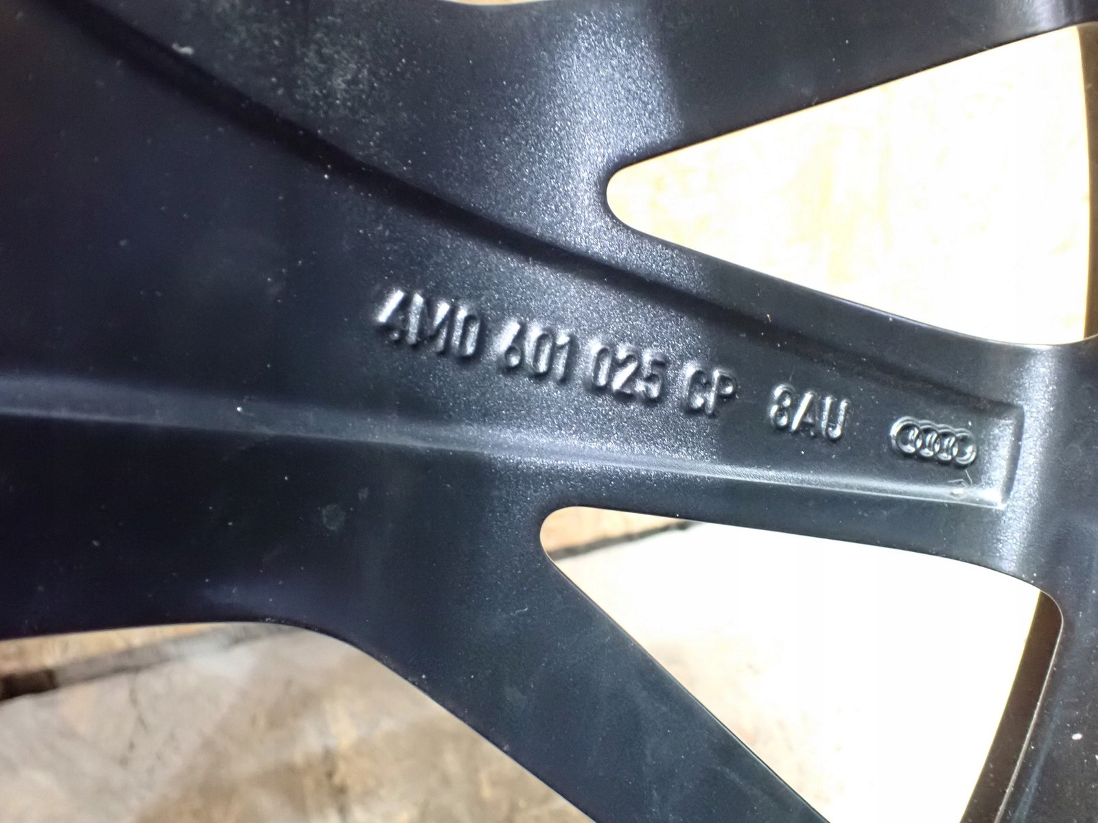 disk hliníkový AUDI Q7 SQ7 Q8 RSQ8 4M 4M8 22'' 4M0601025CS