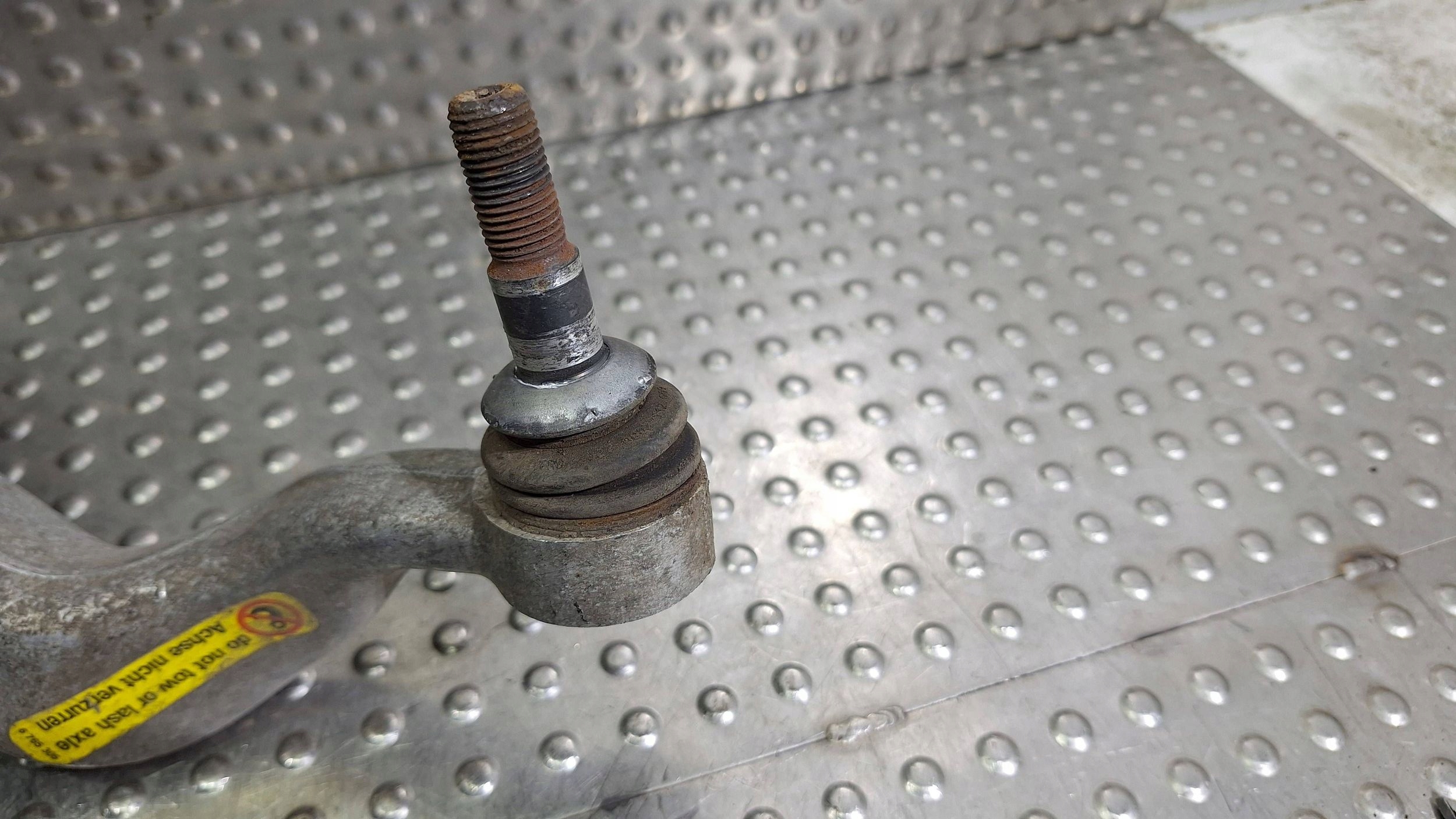rameno pravý předek 6763708 BMW E81 E82 E87 E88 E89 E90 E91 E92 E93 X1 E84