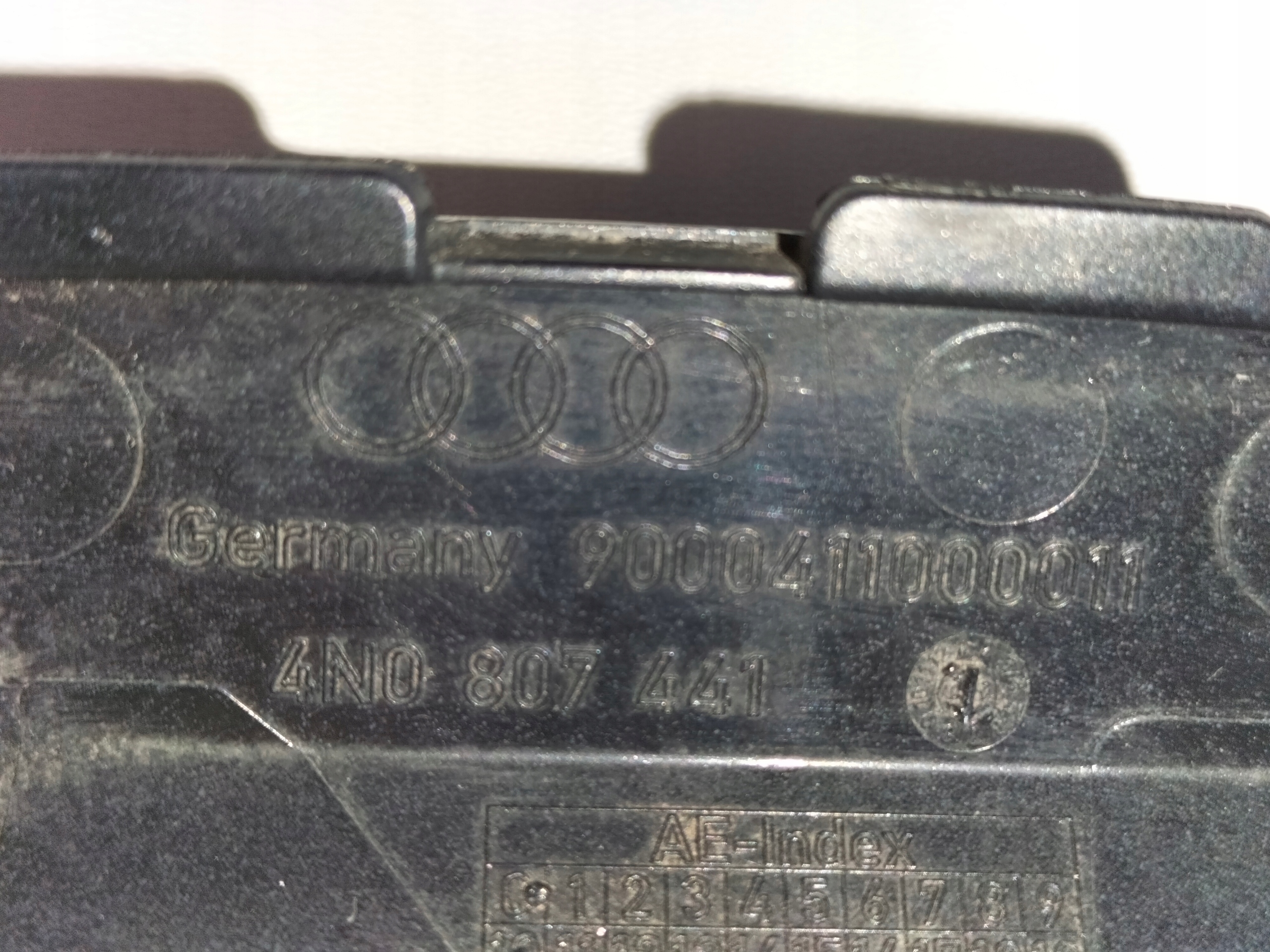 Abschleppöse der Stoßstange hinten heck AUDI A8 D5 17