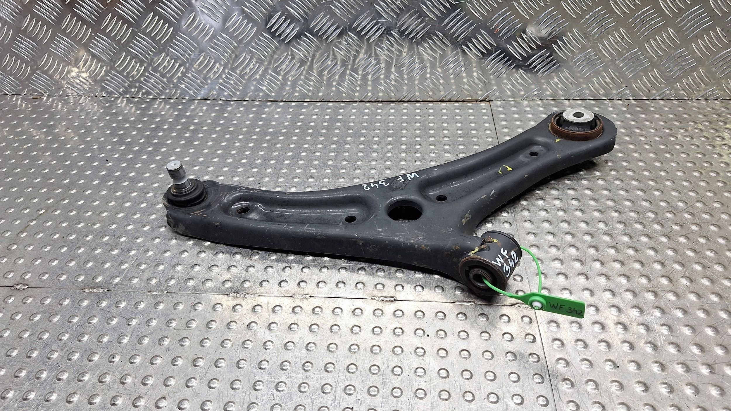 arm right front GN15-3042-BA FORD ECOSPORT MK2 LIFT
