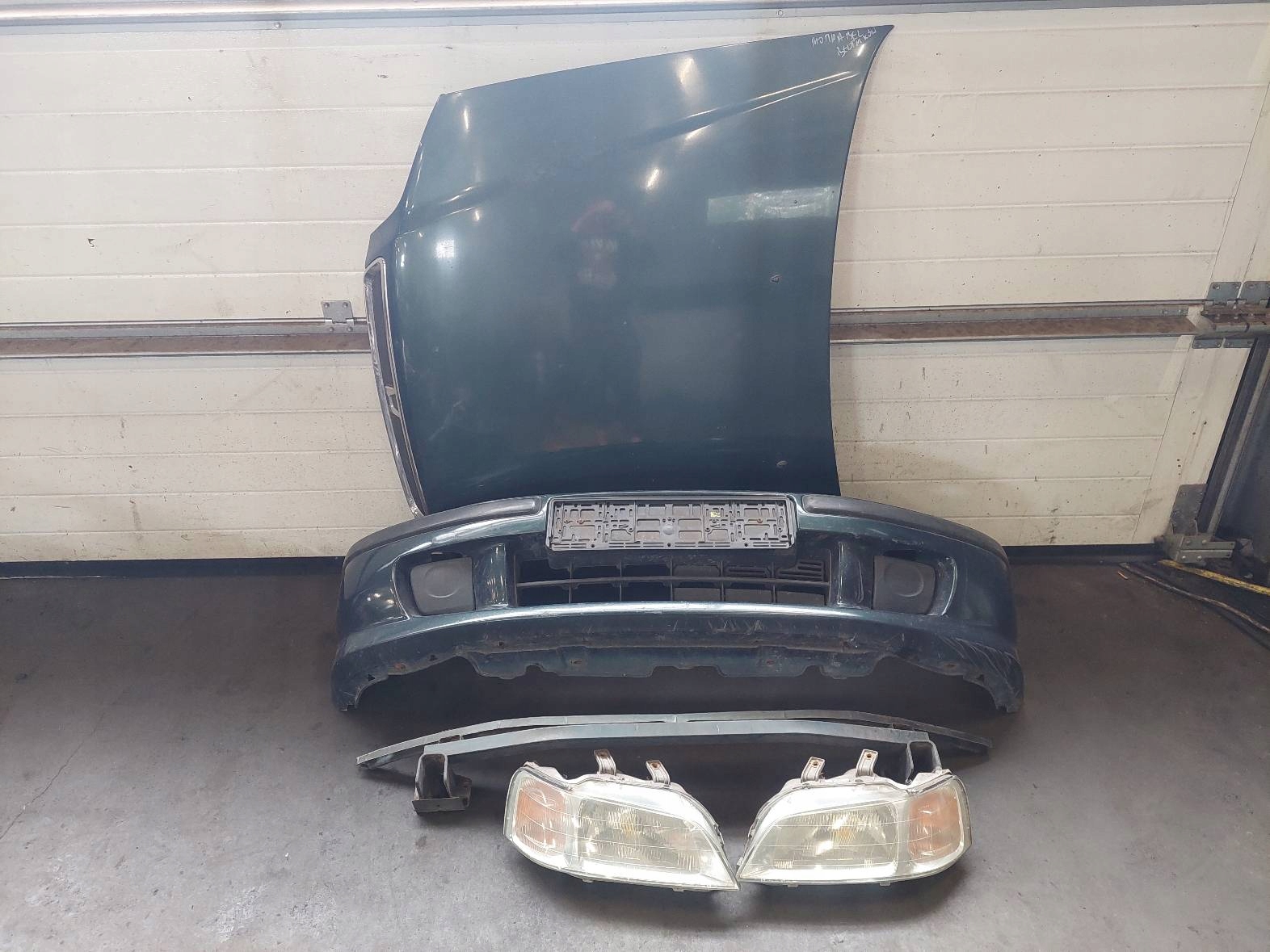 КОМПЛЕКТ ПЕРЕД КАПОТ БАМПЕР ФАРИ CIVIC VI HBd EU АНГЛІЙКА G-86p