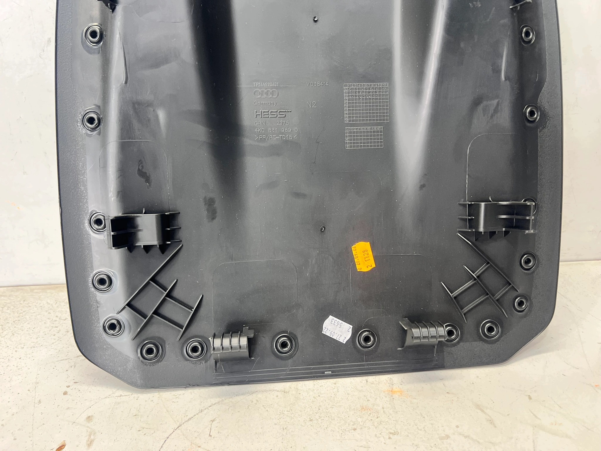 cover rear seat Z net AUDI A6 C8 4K0881969D