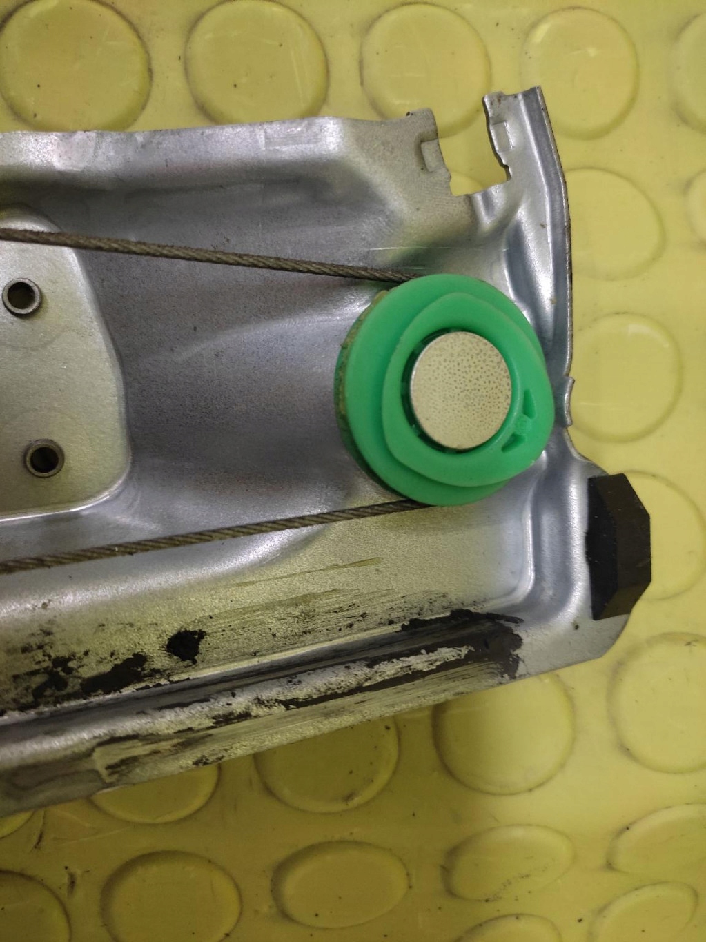 PEUGEOT 308 window regulator left rear part