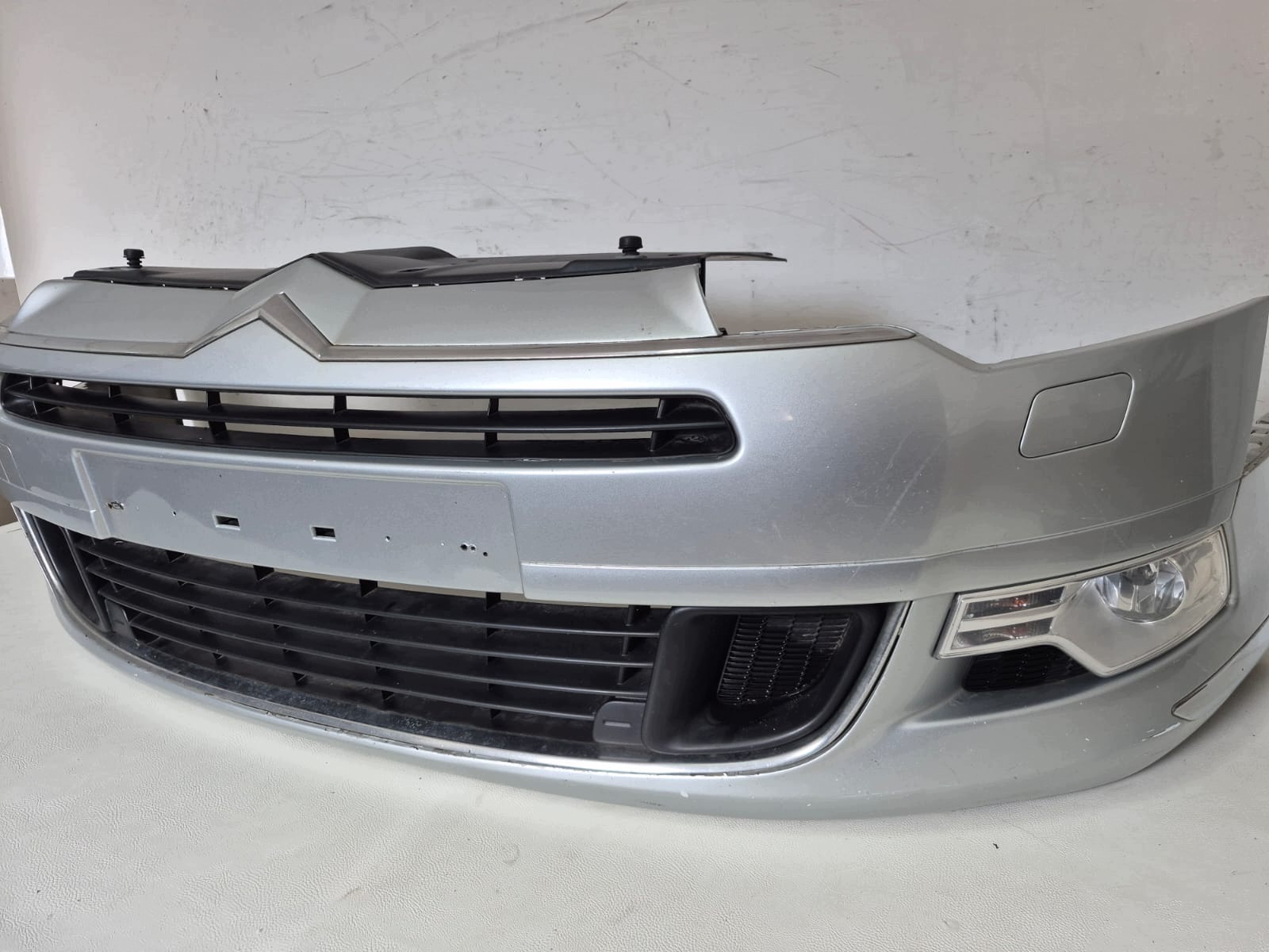 CITROEN C5 II X7 08- bumper front front SPR 9681052477 LAK.EZRC