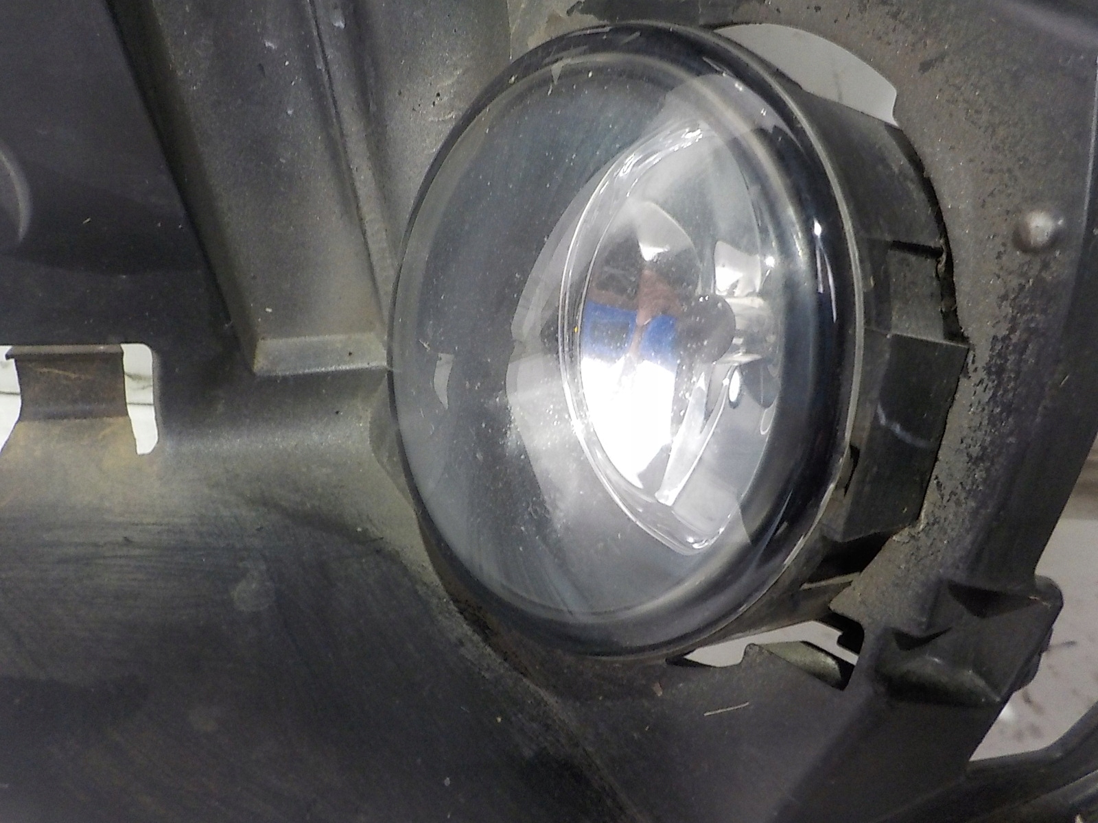 RENAULT SCENIC III fog light bumper bracket left front front 8200074008