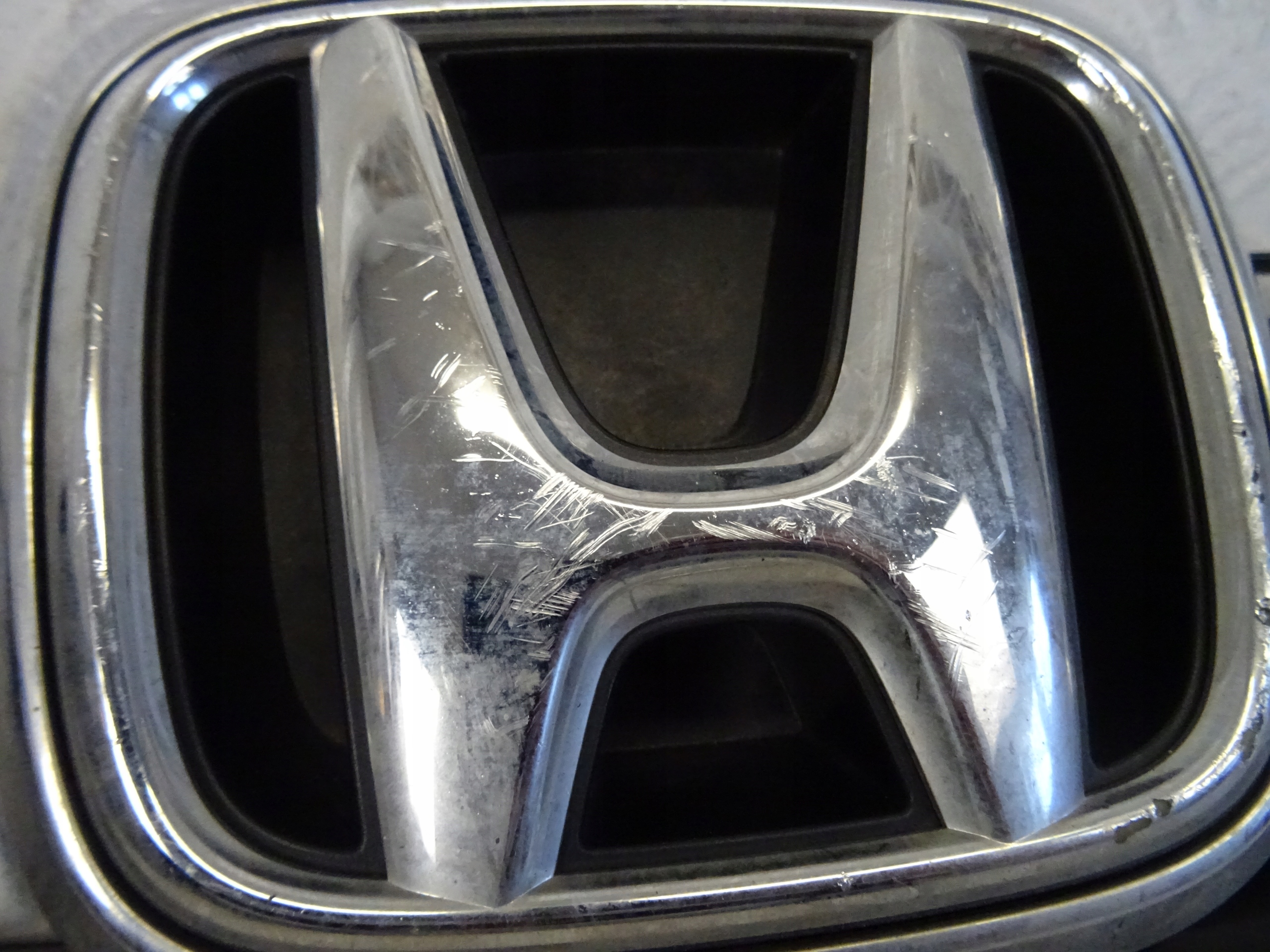 grille front front grill HONDA CRV CR-V 71121-TNY-G1