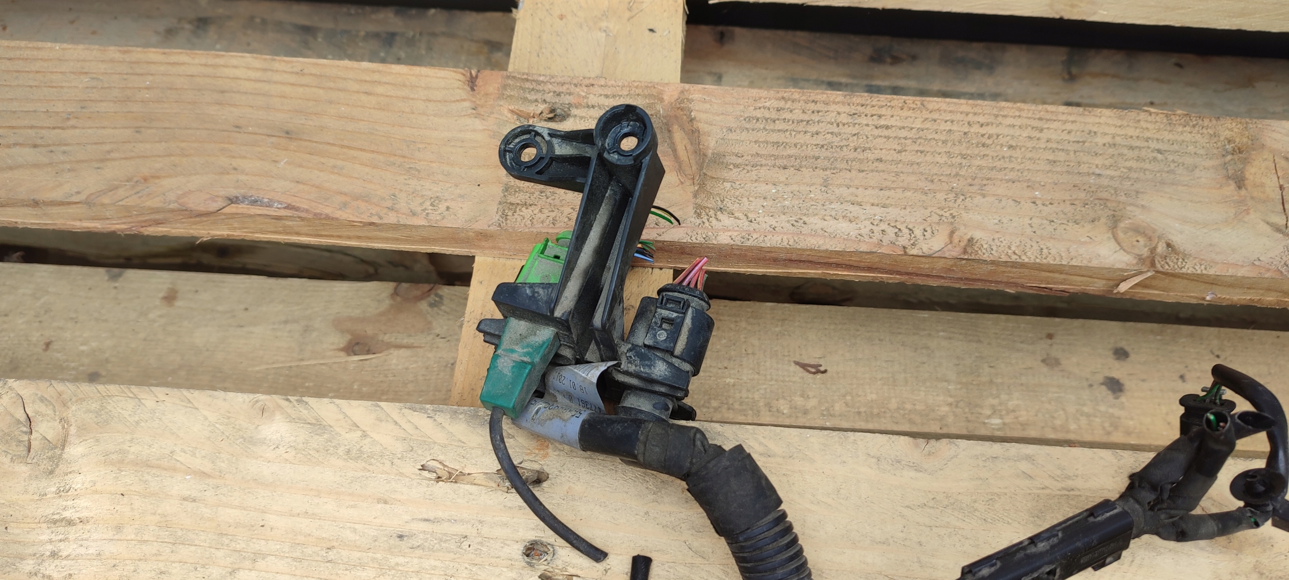 Kabelbaum Einspritzdüse A4 B7 B8 1.8 TFSI 06H971824A
