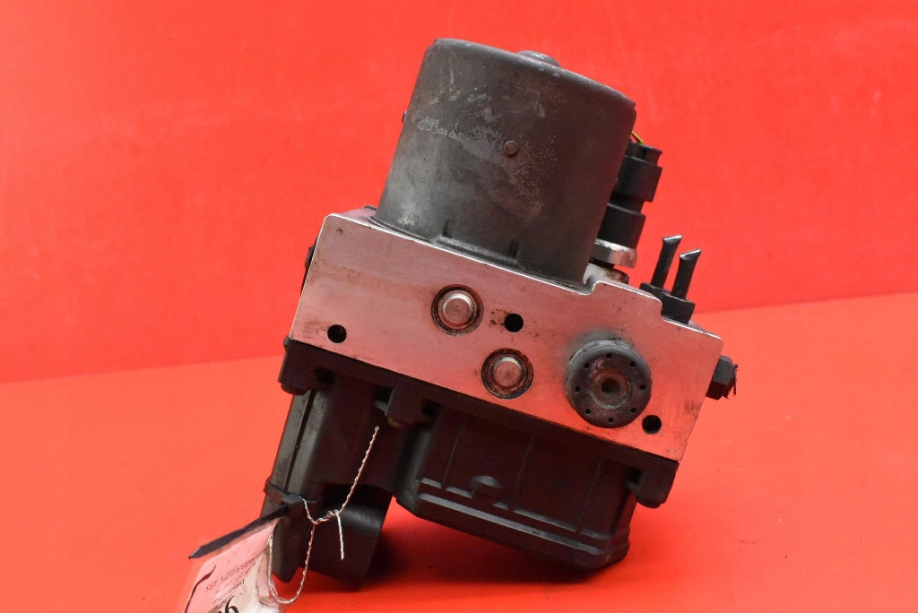 pompa ABS 8E0614517 AUDI A4 B6 2.0 20V 130 KM 00-05
