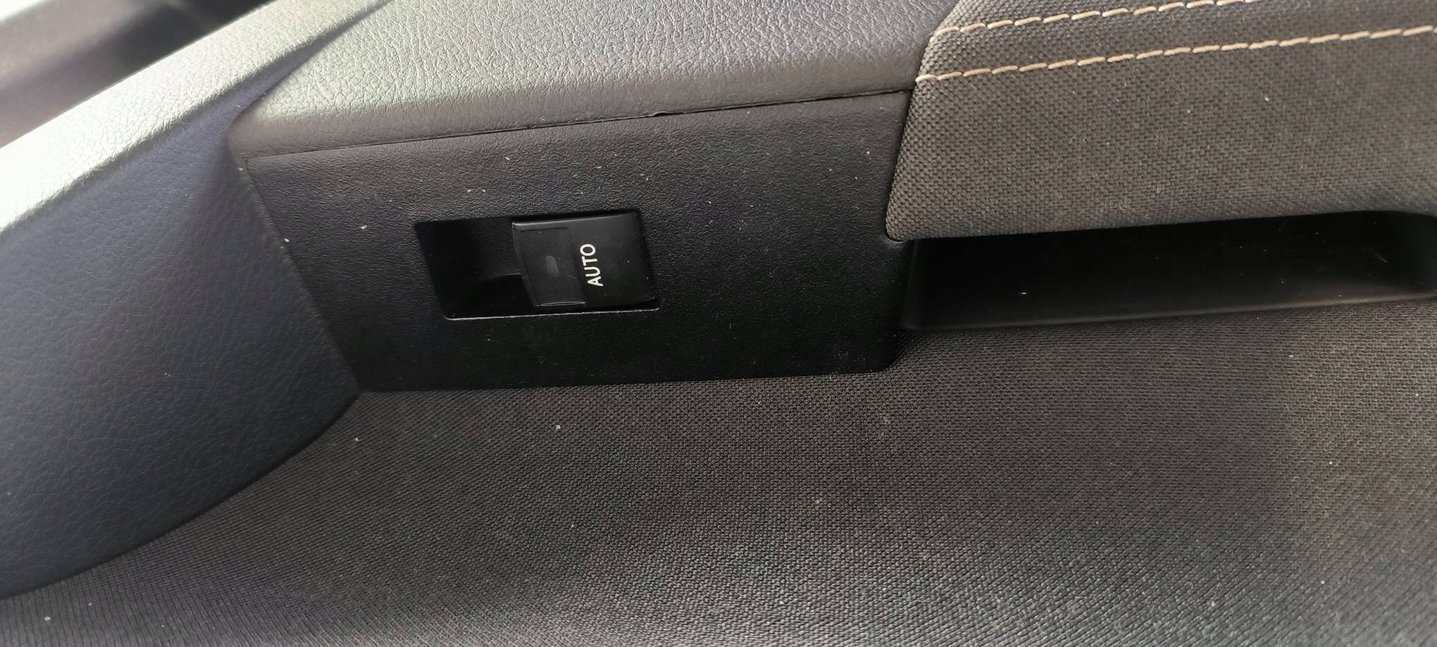 side side door KOMPLET TOYOTA COROLLA E18 sedan