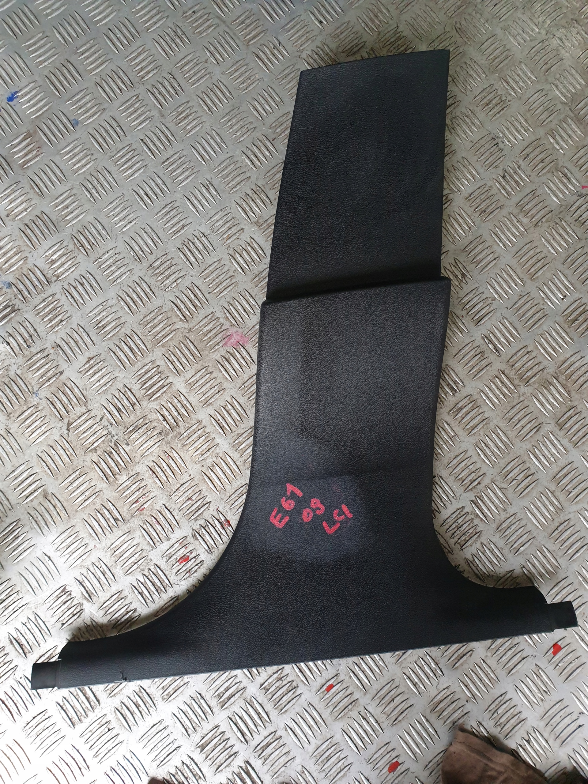 BMW E60 E61 OSŁONA TAPICERKA SŁUPKA PRAWY LEWY