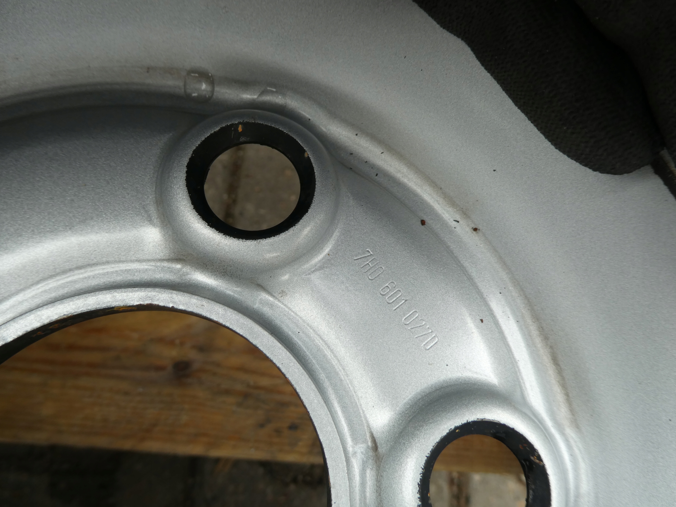 VW T5 CERCHI Ferro 7H0601027D 6.5JX16 ET51