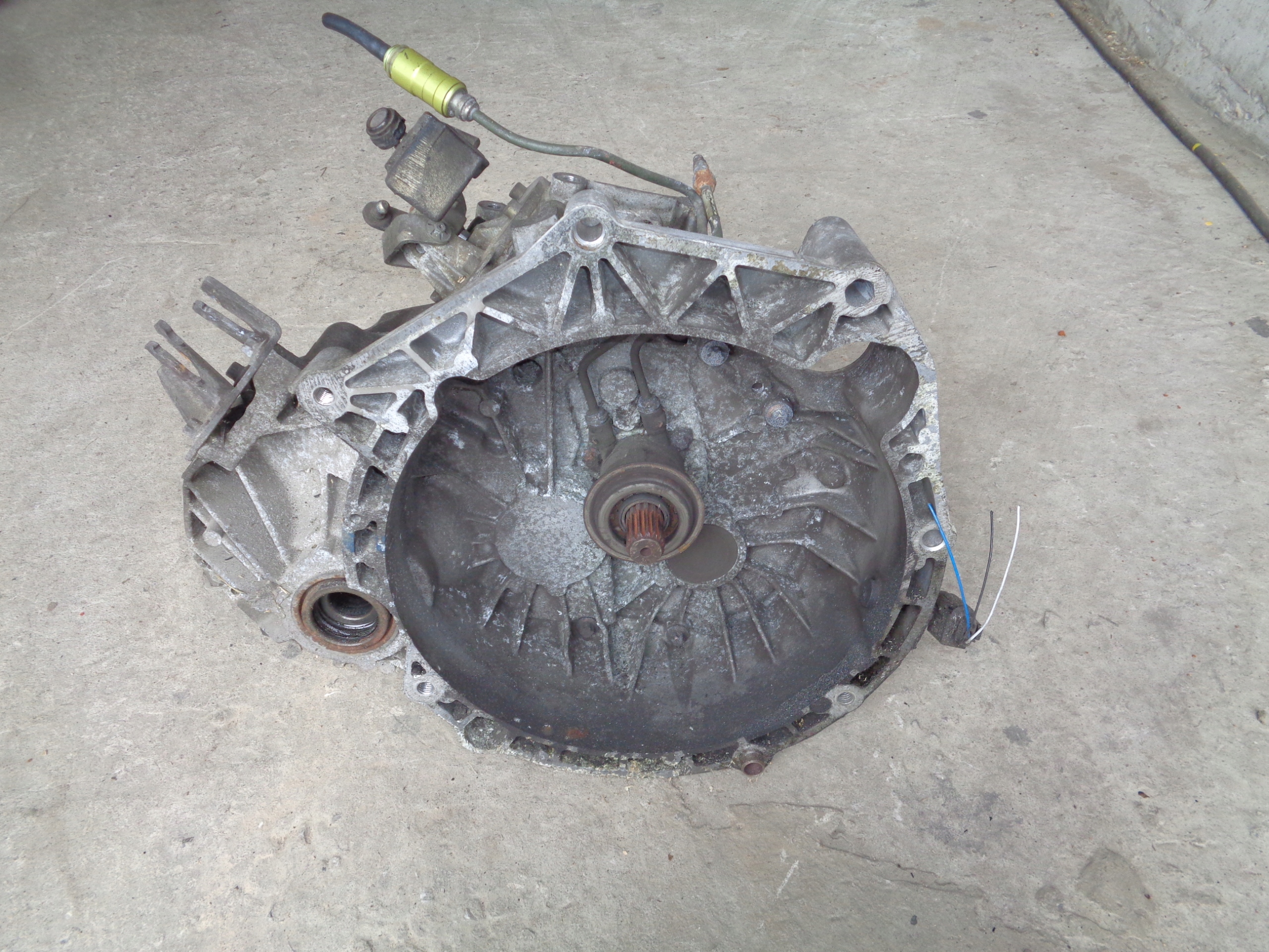 PLM0171503 AB32 - ROVER 75 2.0 V6 коробка передач 20X44