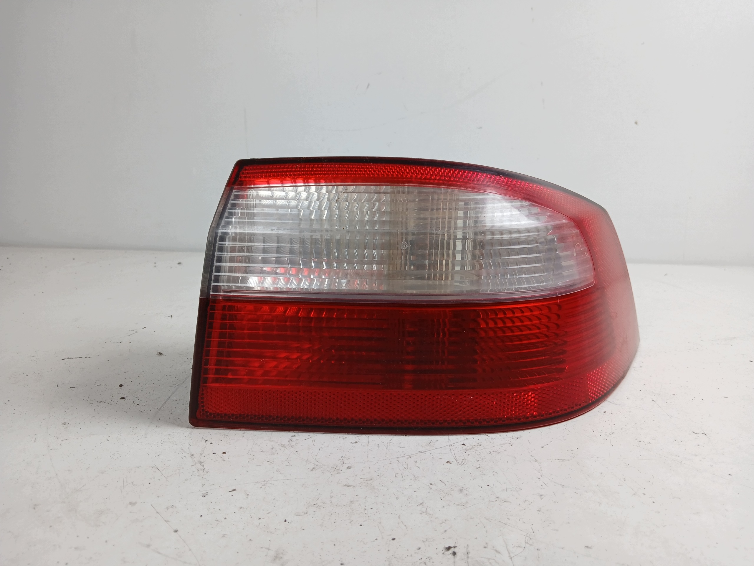 RENAULT LAGUNA II light right rear part