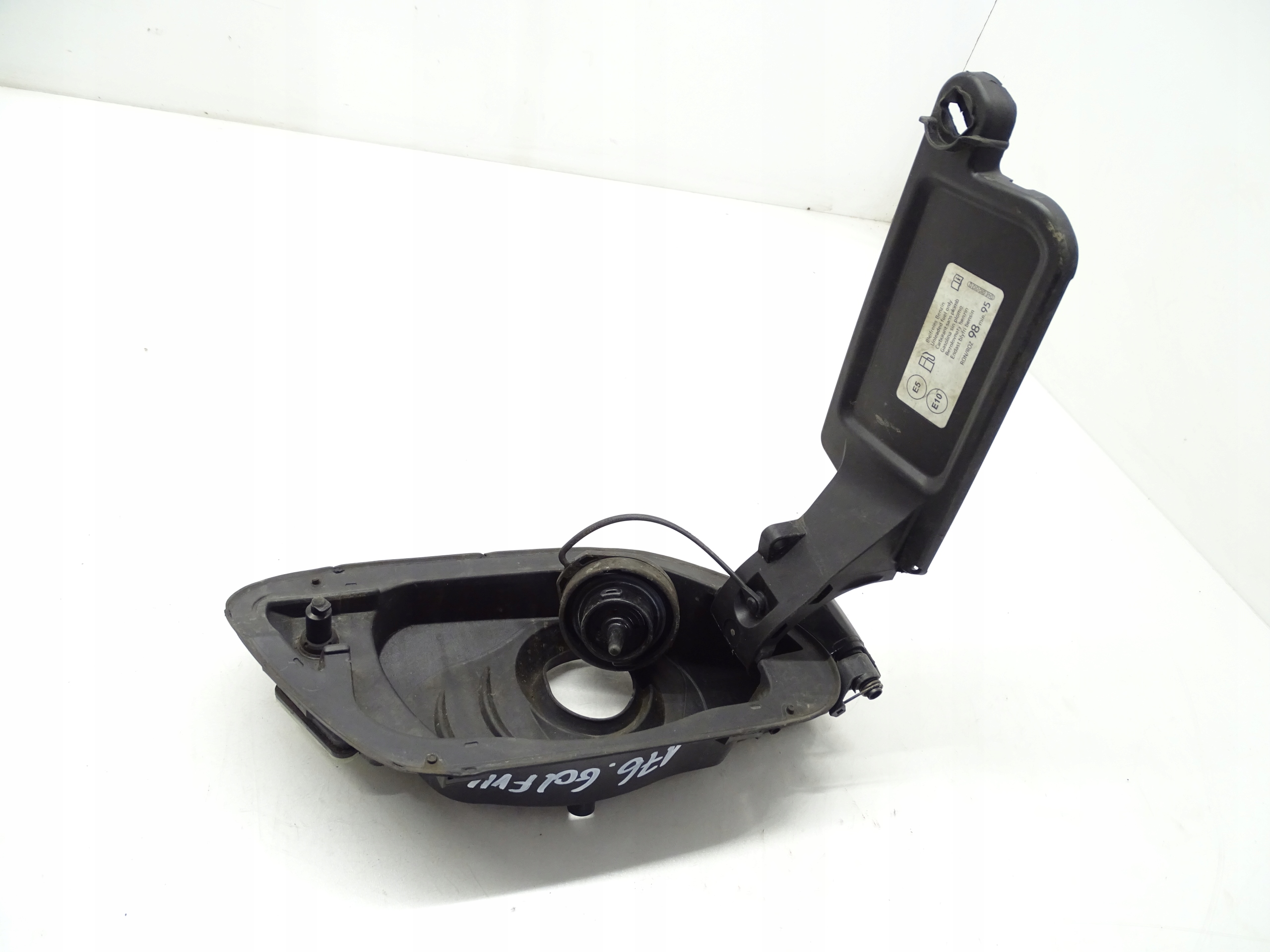 dvířka obal nádrže paliva VW GOLF VIII 5H0809857D