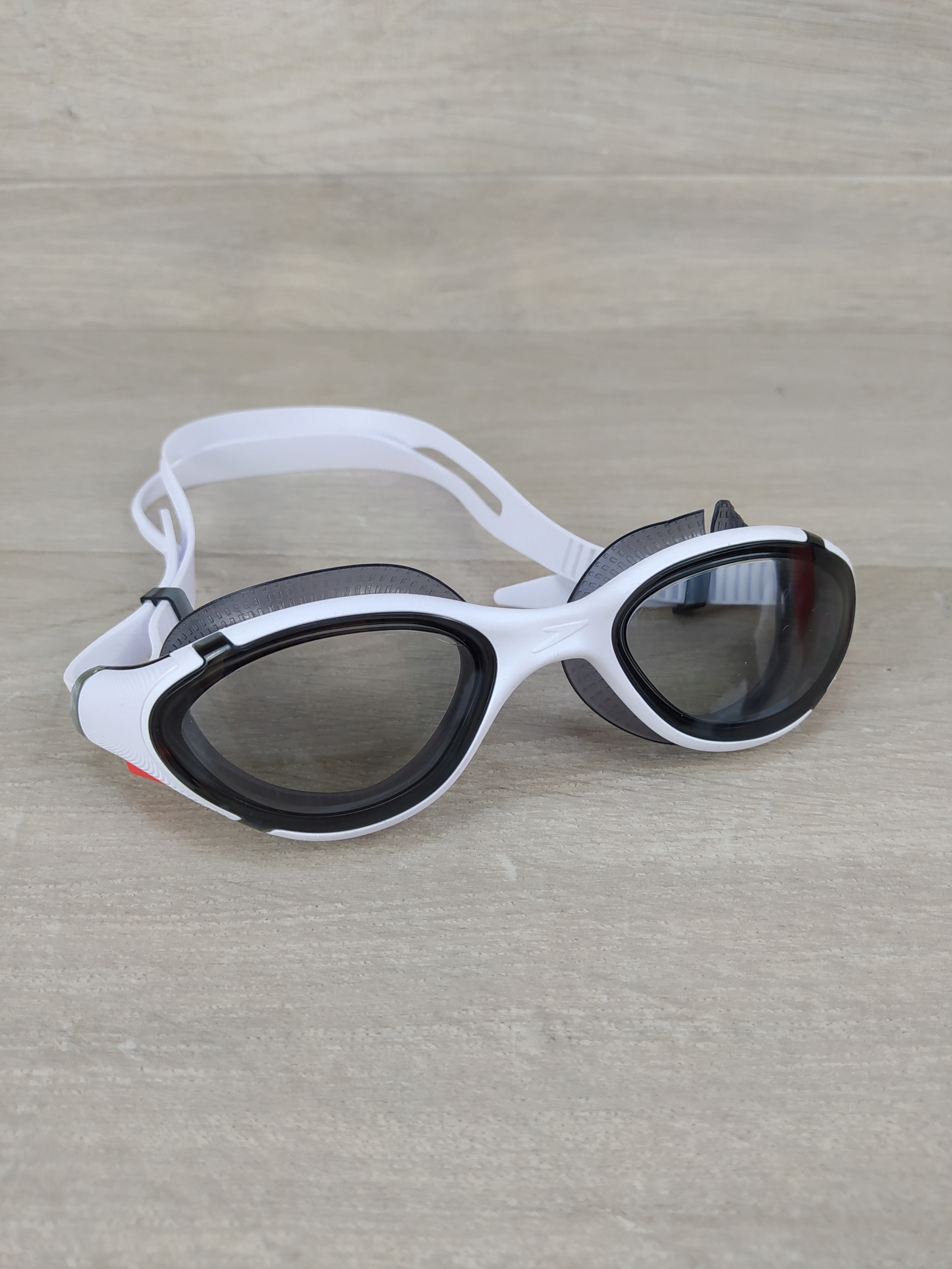 Speedo unisex Biofuse.2.0 Okulary pływackie OUTLET Model Biofuse.2.0