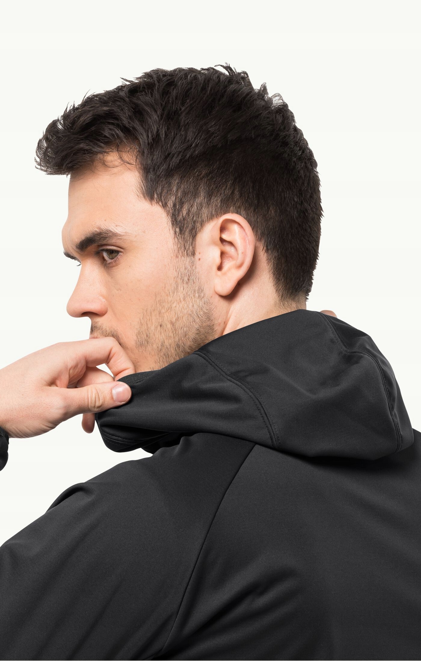 MĘSKI SOFTSHELL Z KAPTUREM JACK WOLFSKIN W GÓRY M Model 1306922-2193 FELDBERG BLACK