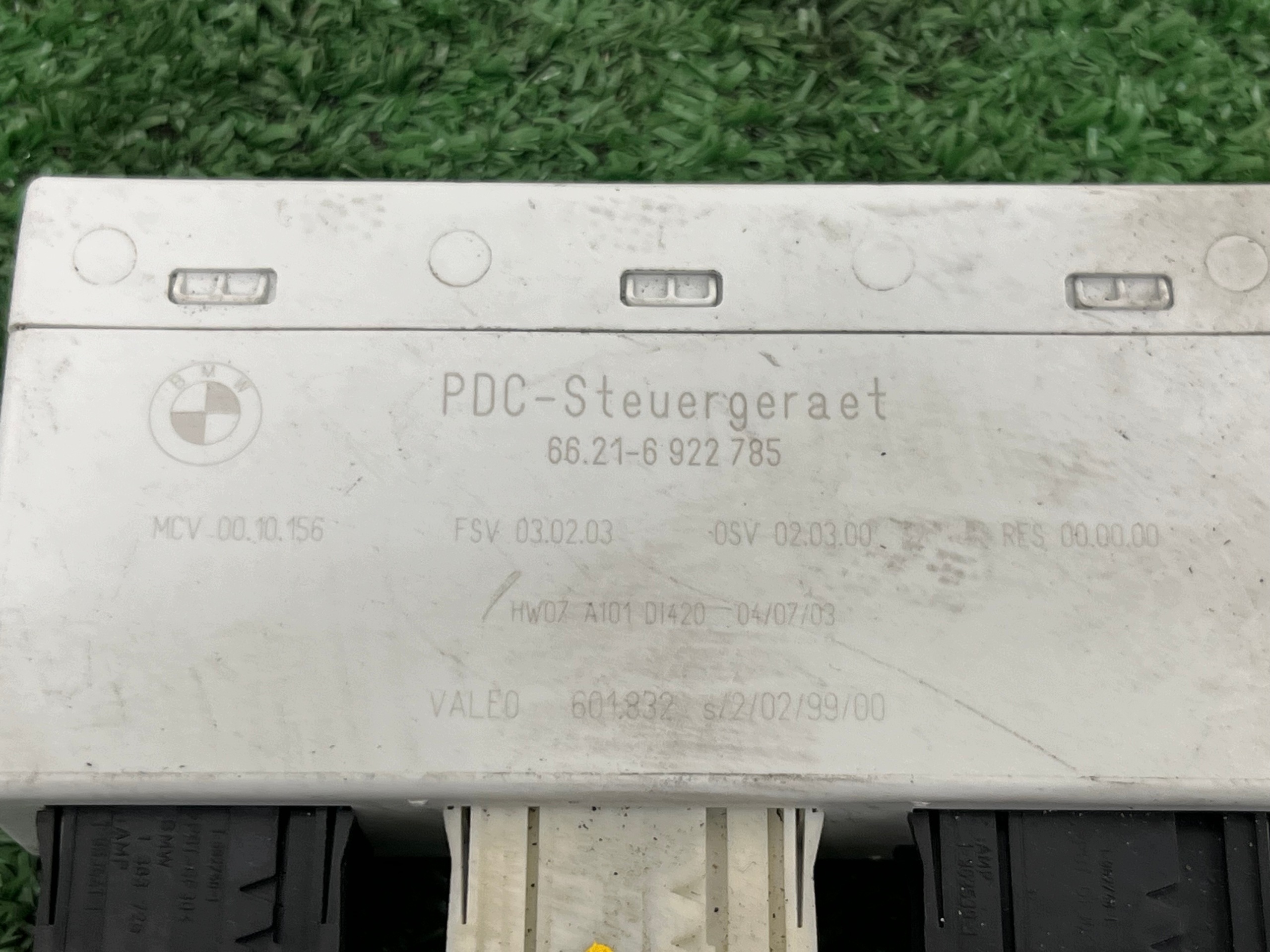 control unit module PDC BMW E60 66216922785