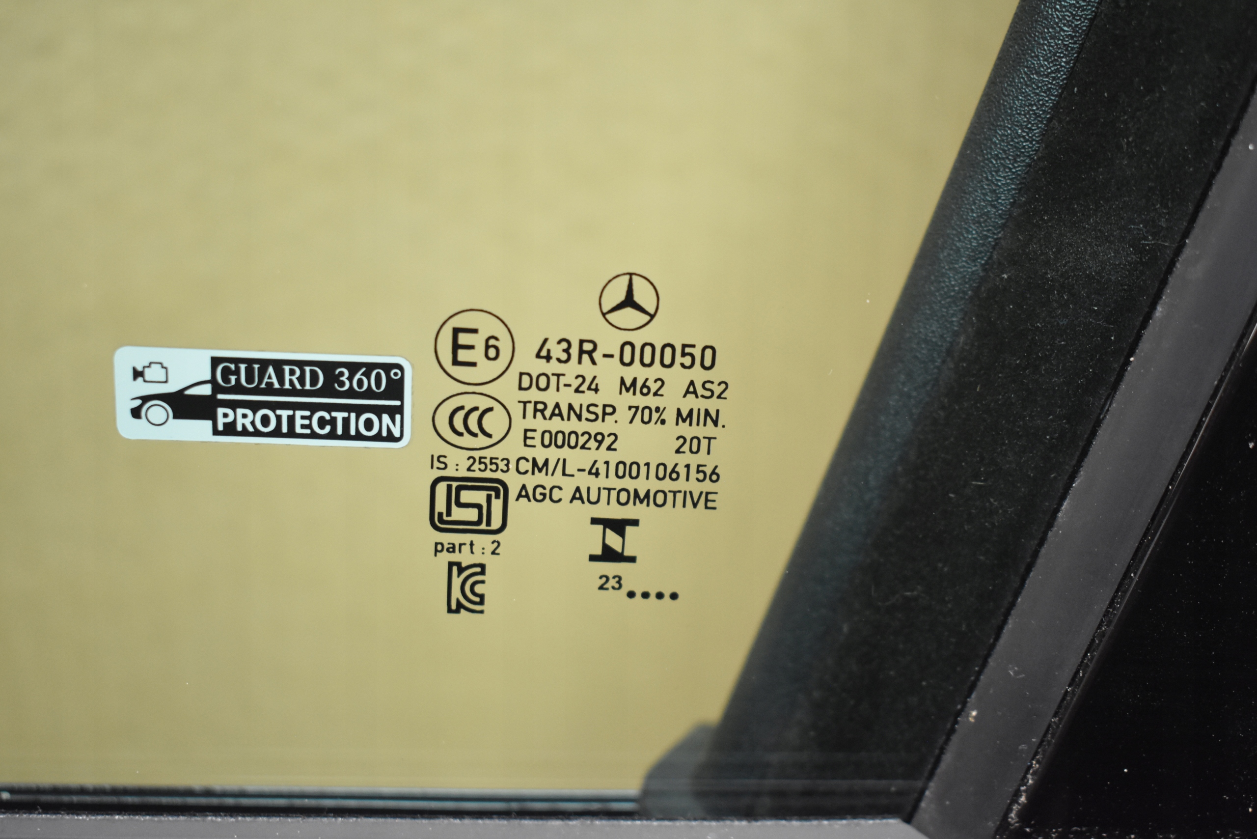 IDEALNE door front front left W colour 818 MERCEDES W206 1