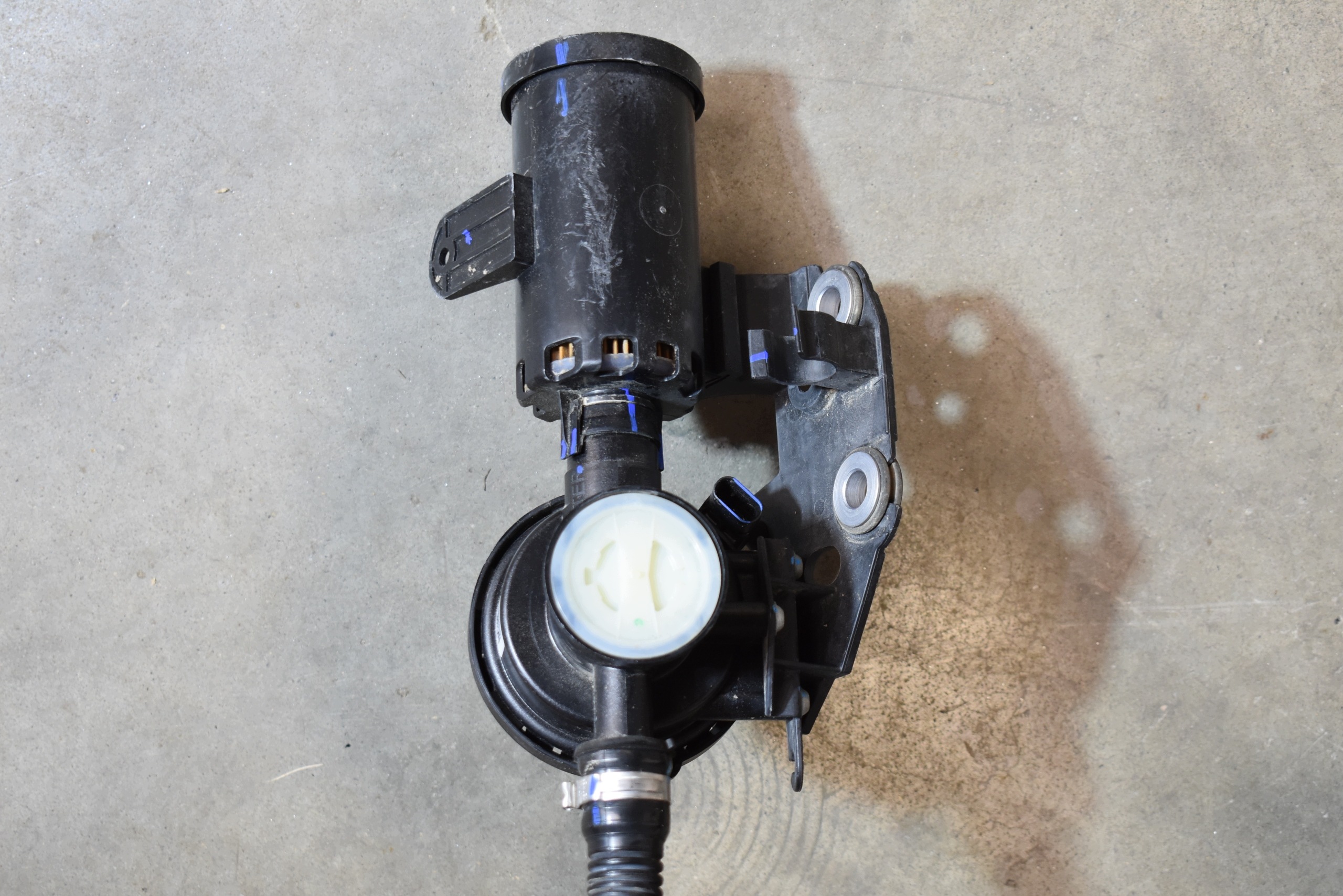 IDEALNY Kohlenstofffilter + Sensor ODPOWIETRZAJACY BMW X3 G01 1