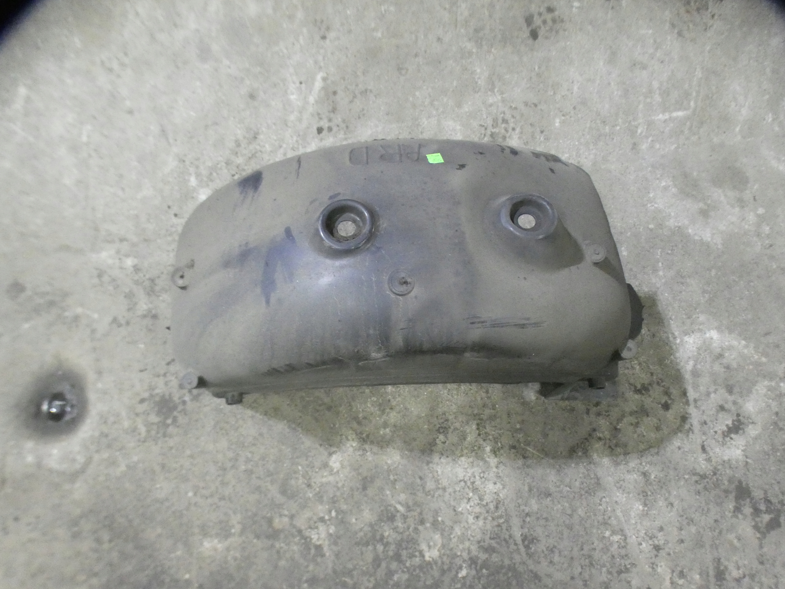 mudguard right left rear part TRAFIC VIVARO III