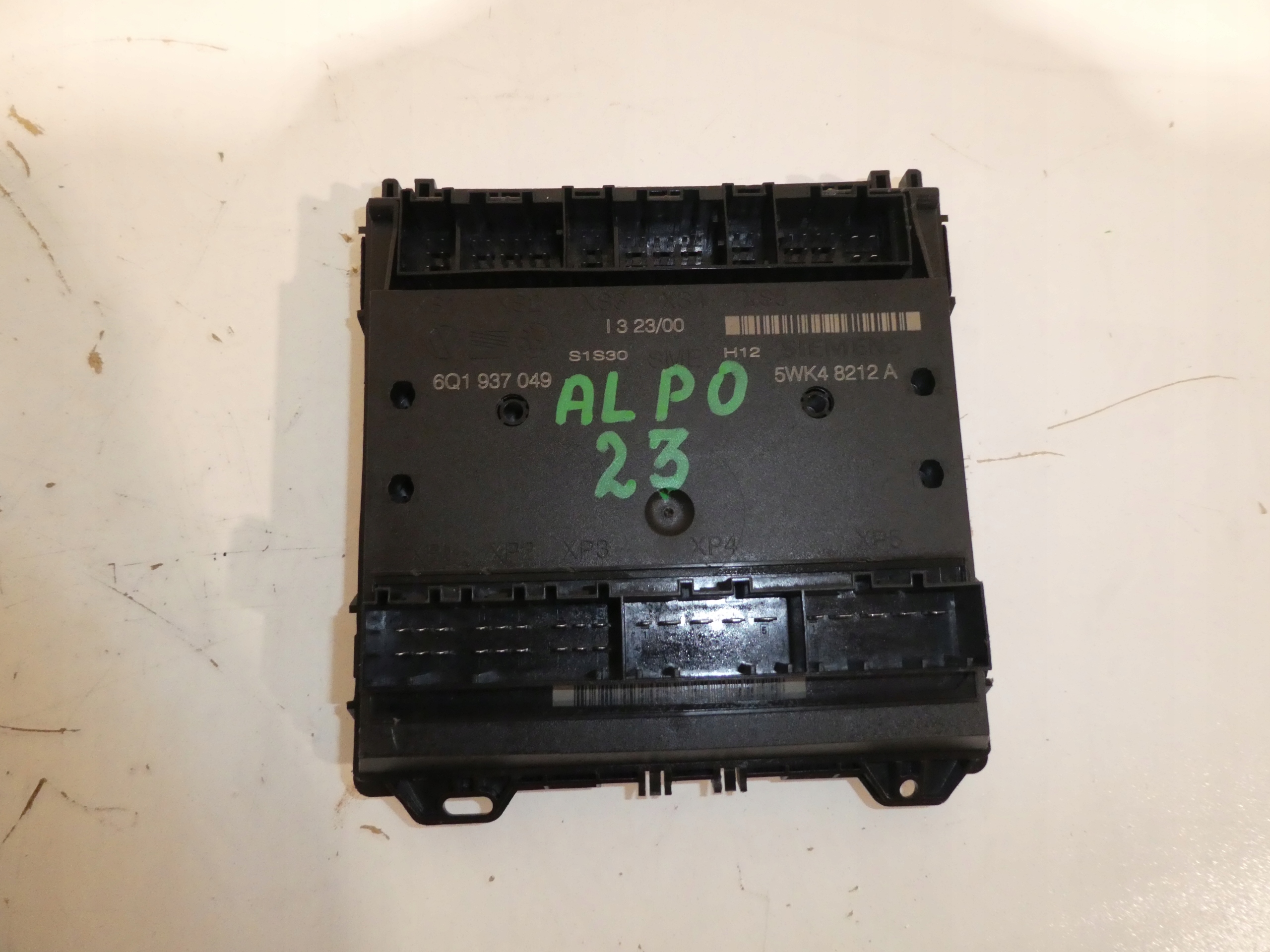 Unité commande confort POLO 9N 6Q1937049