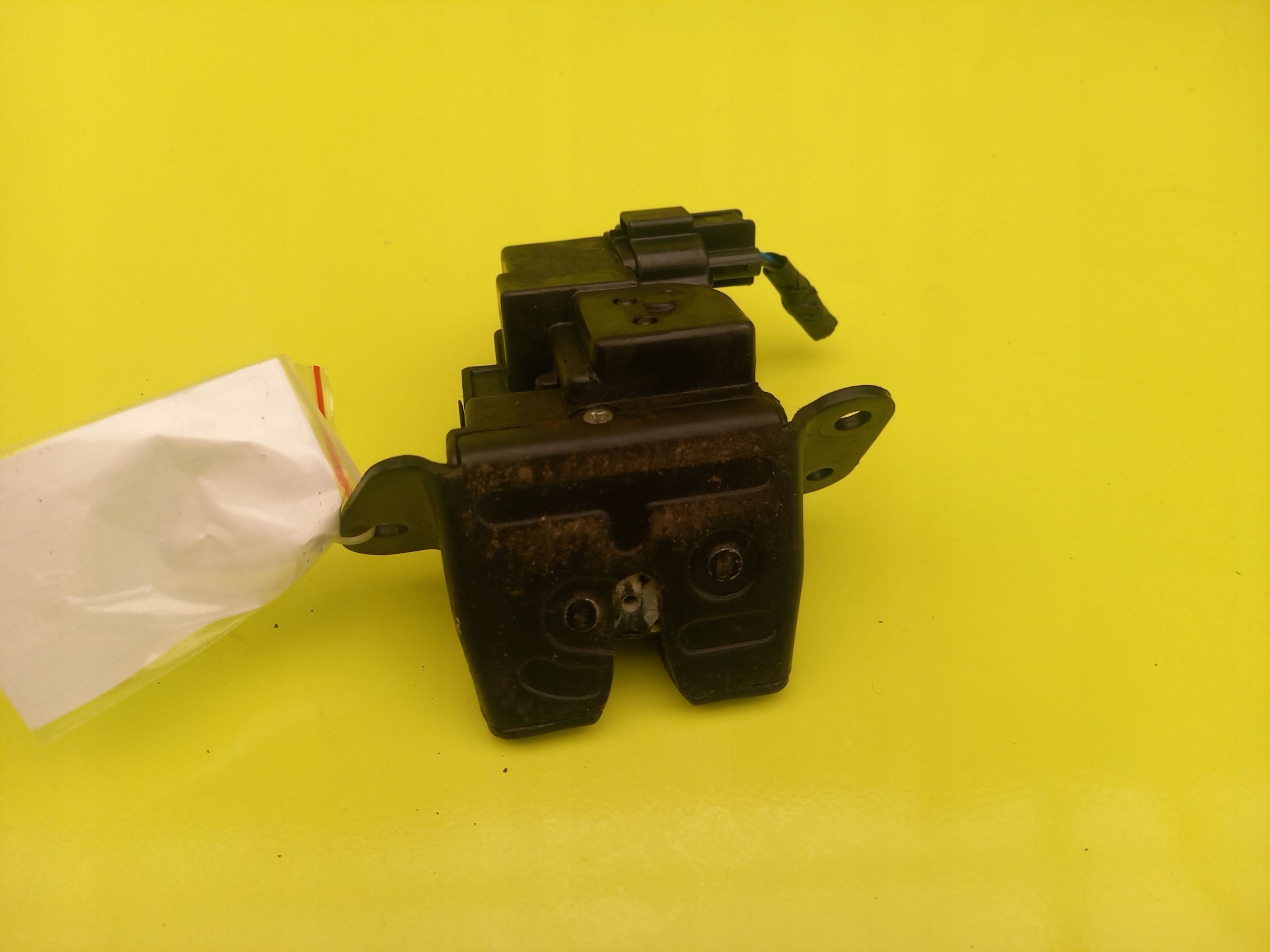 ЗАМОК ЛЮКА ЗАДНІЙ HYUNDAI IX35 12R