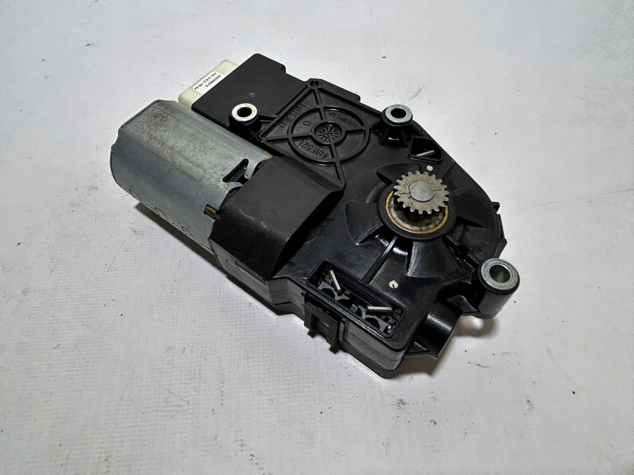Motor Schiebedach MERCEDES W207 2079061000