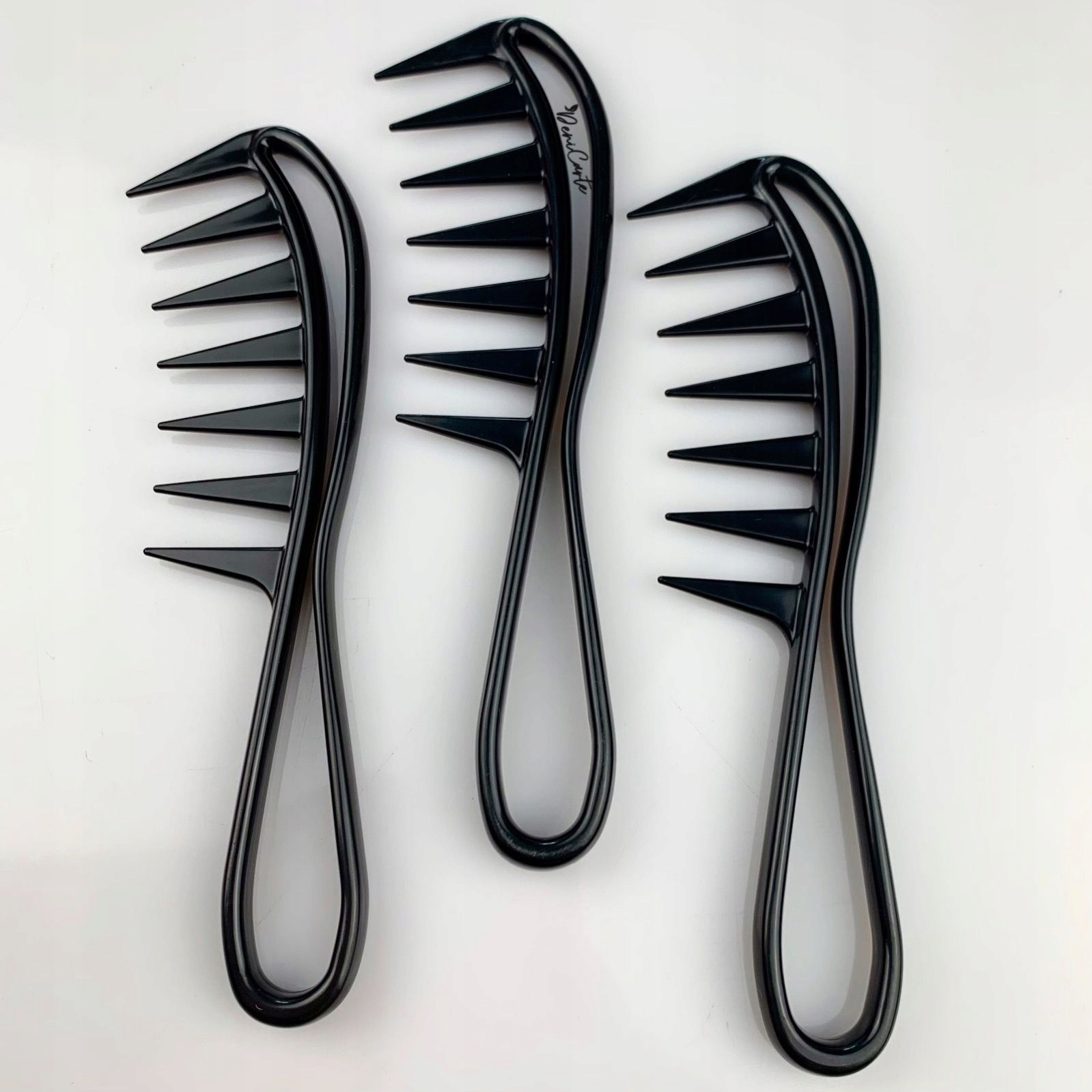 GRZEBIEŃ DO GĘSTYCH KRĘCONYCH WŁOSÓW Typ grzebienie