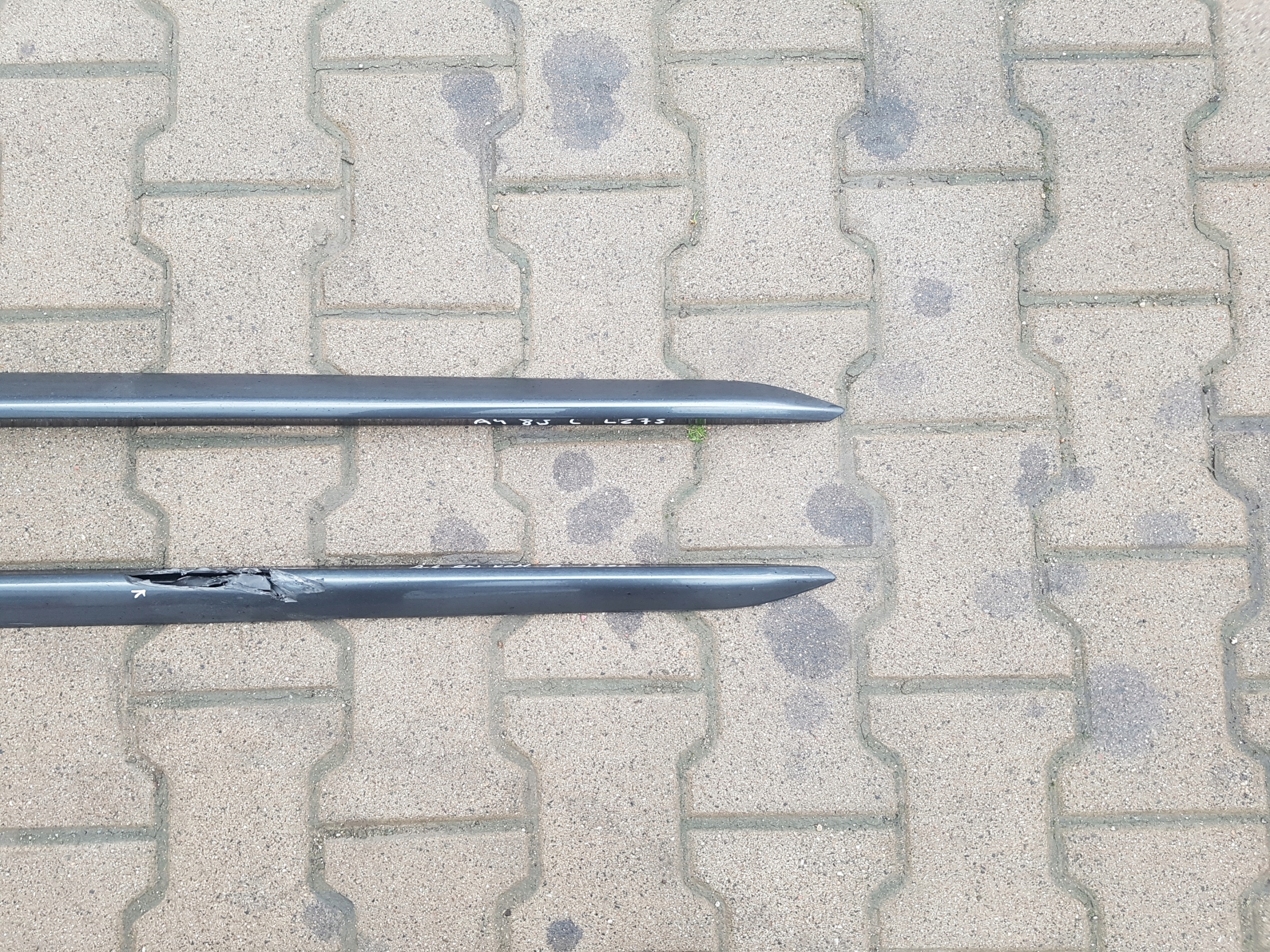 AUDI A4 B9 8W moulding threshold right 8W0853932