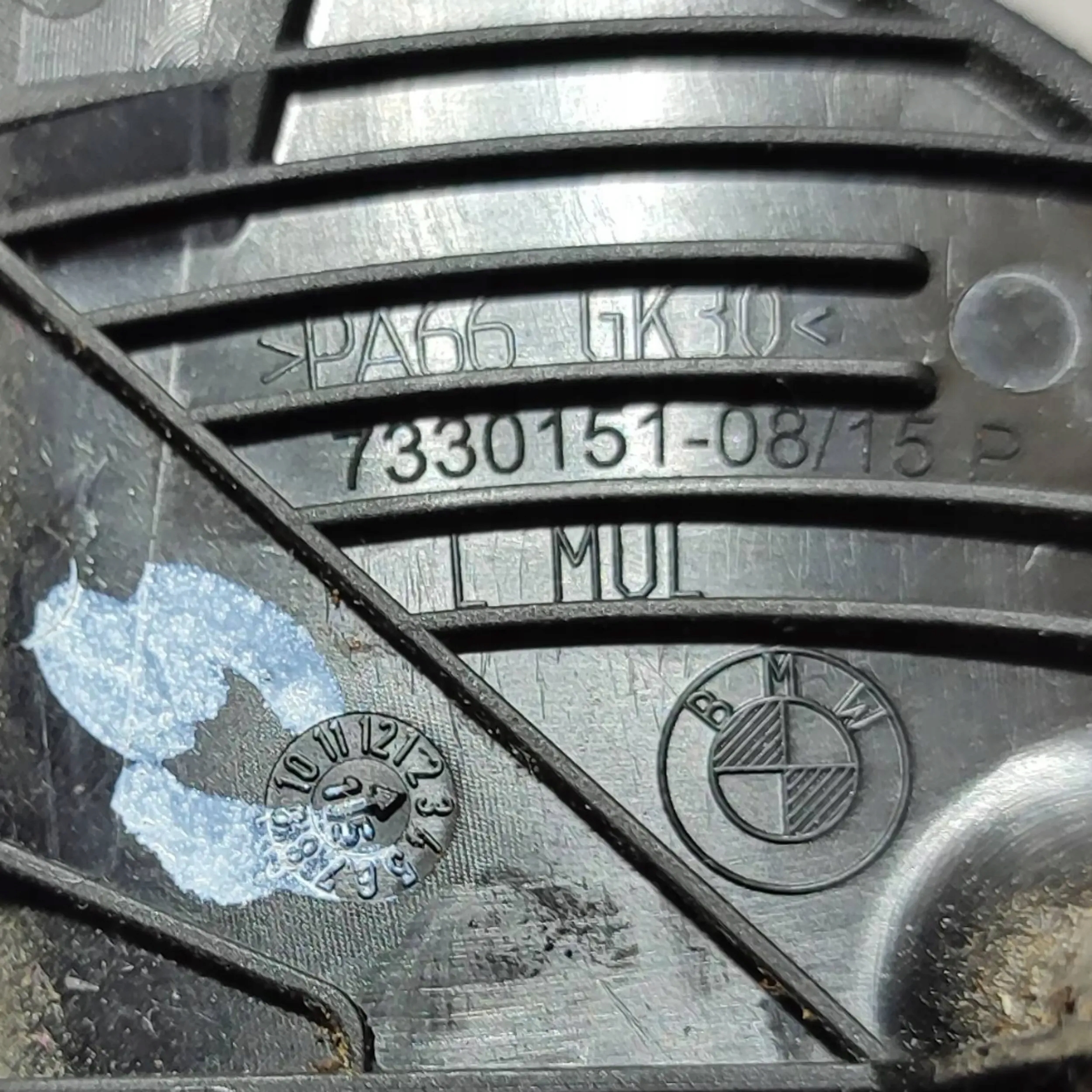 BMW X3 F25 15r 2.0d front side right handle bracket control