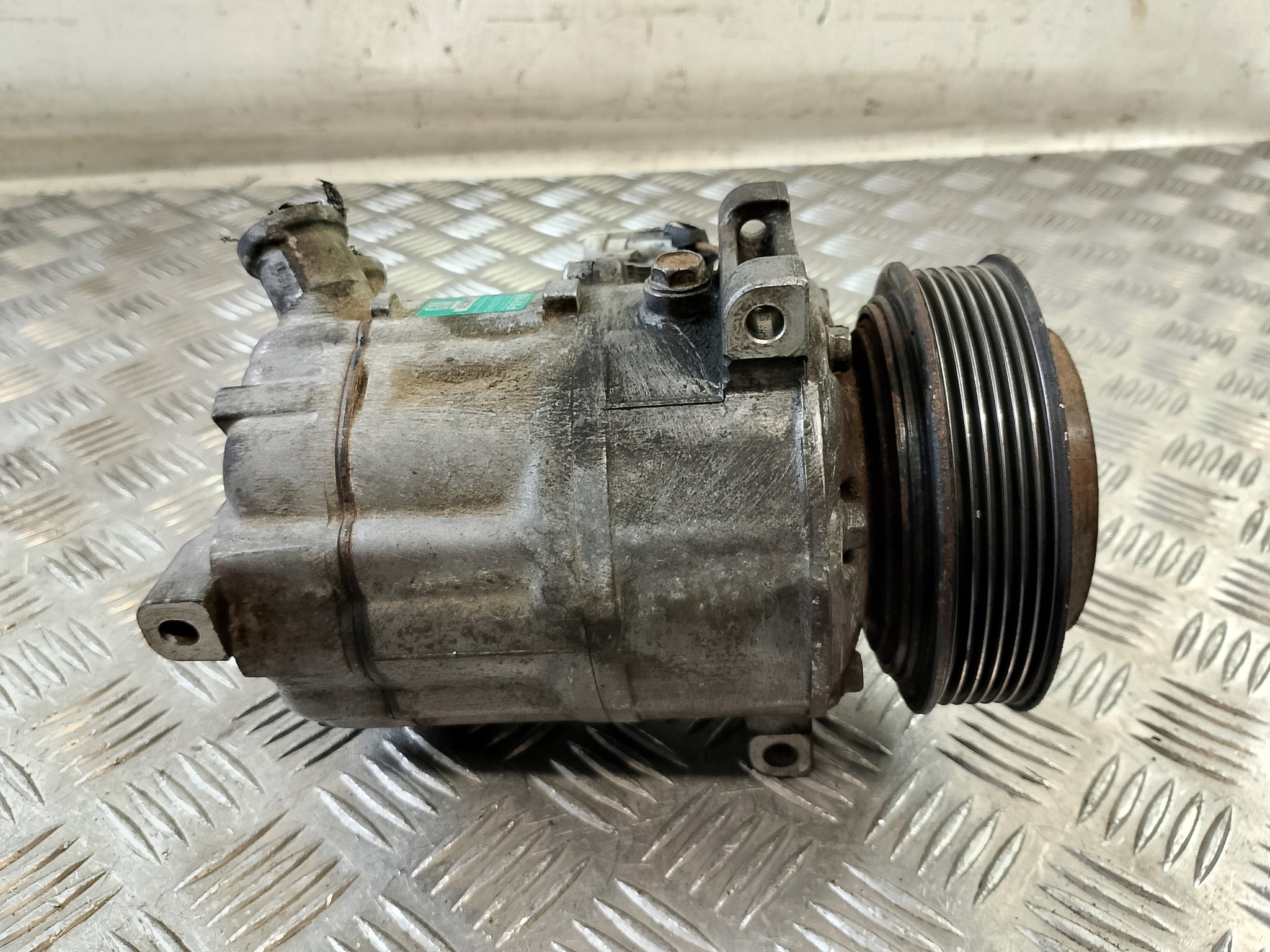 compressor; compressor KLIMATZYACJI OPEL SIGNUM 3.0 CDTI 13191997