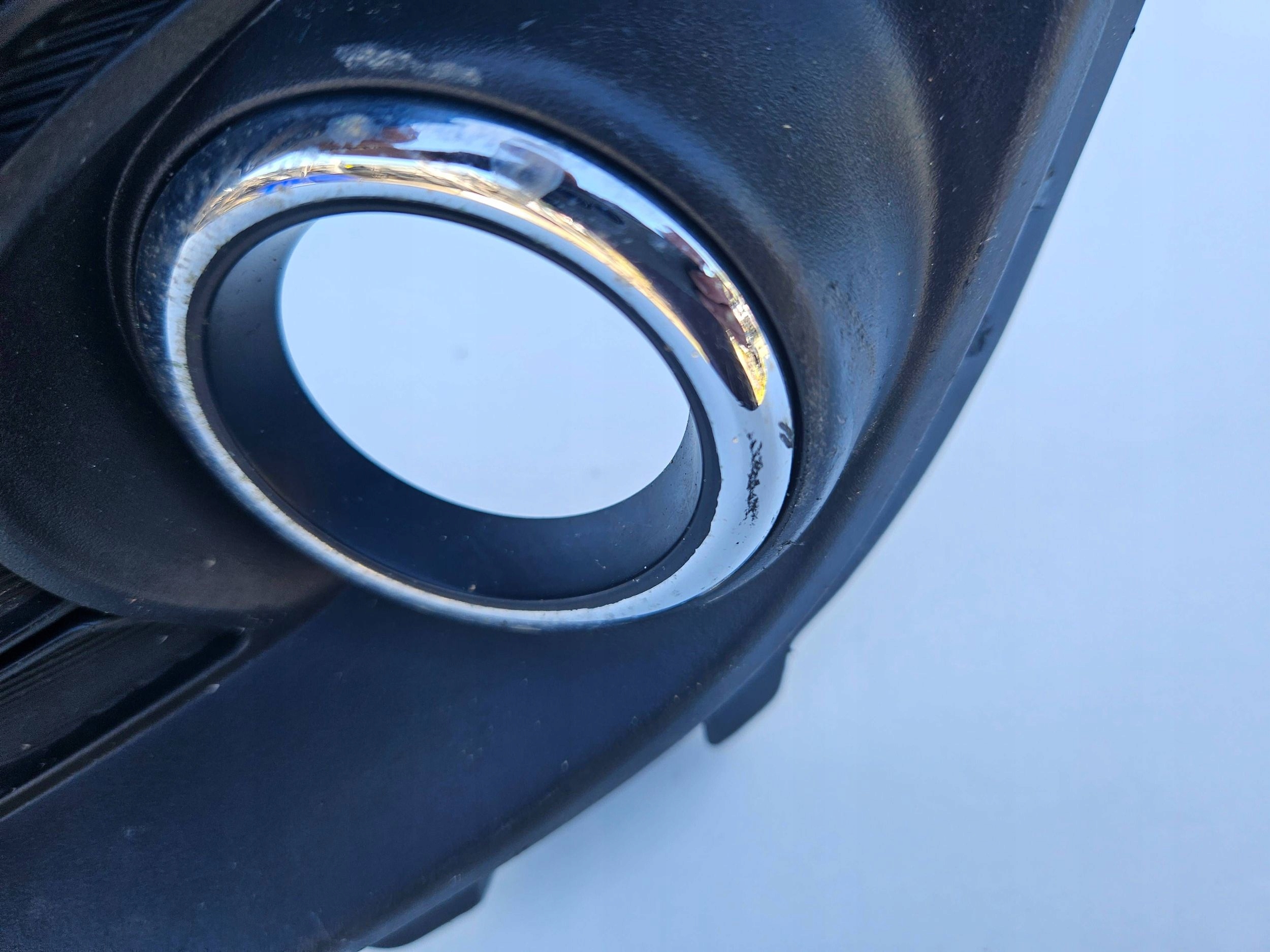 KIA Rio 3 III mřížka nárazníku předního levá předek