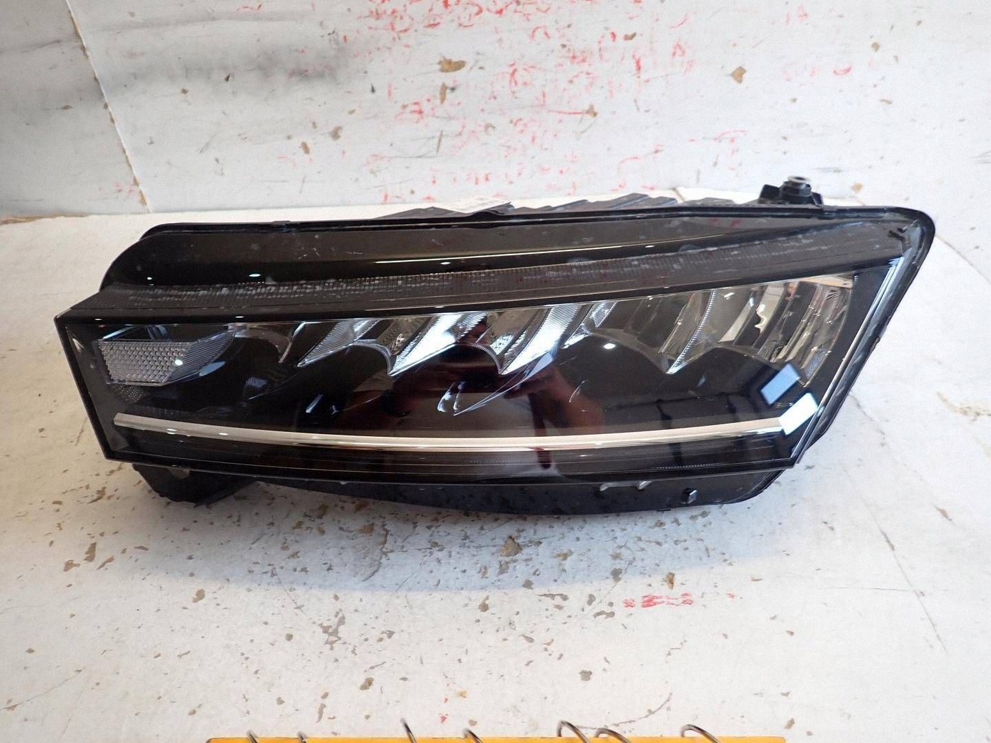 light front front left SKODA OCTAVIA IV 2020- FULL LED 5E4941015