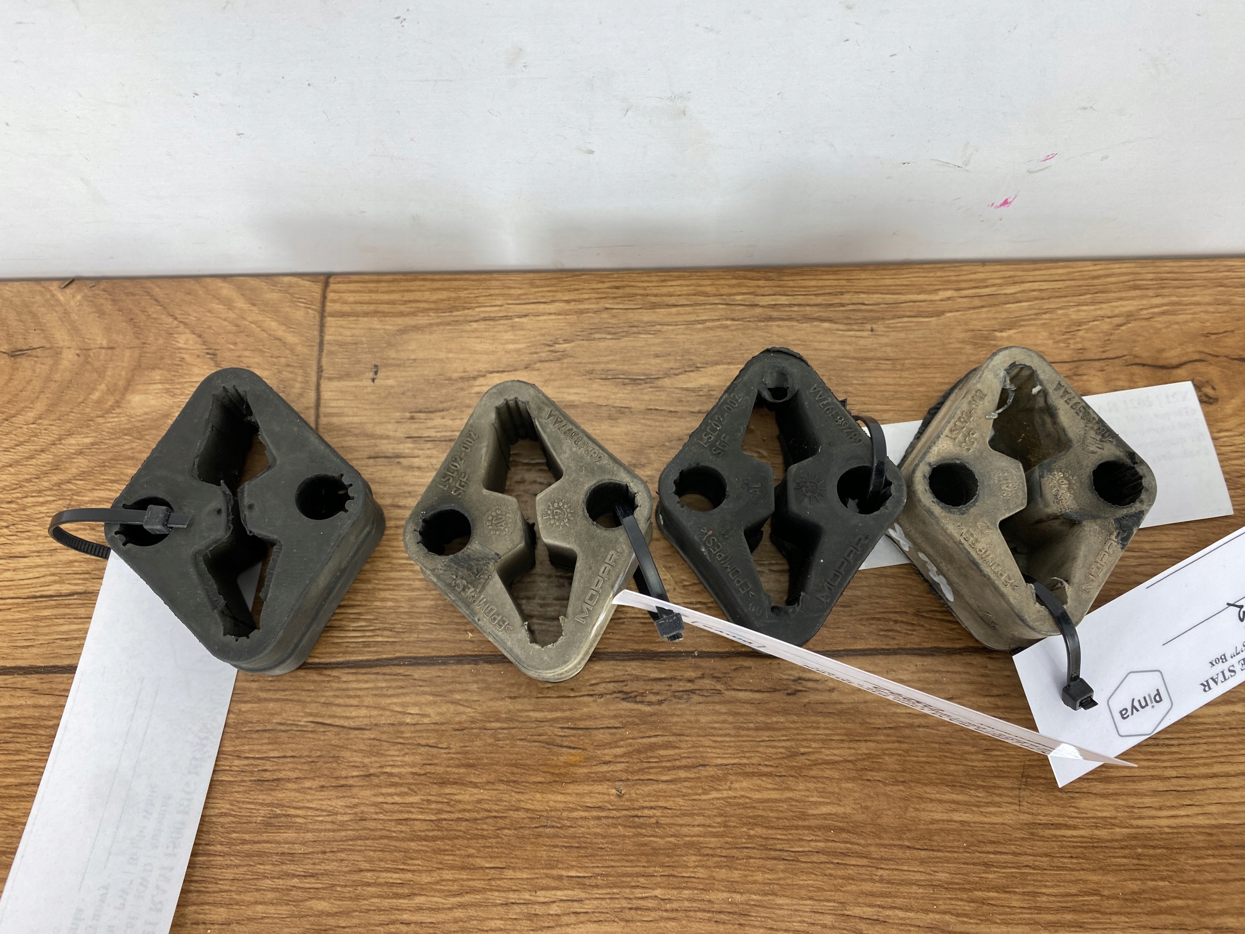 Support Support plaque de l’échappement tlumika Ram 1500 2019+ USA