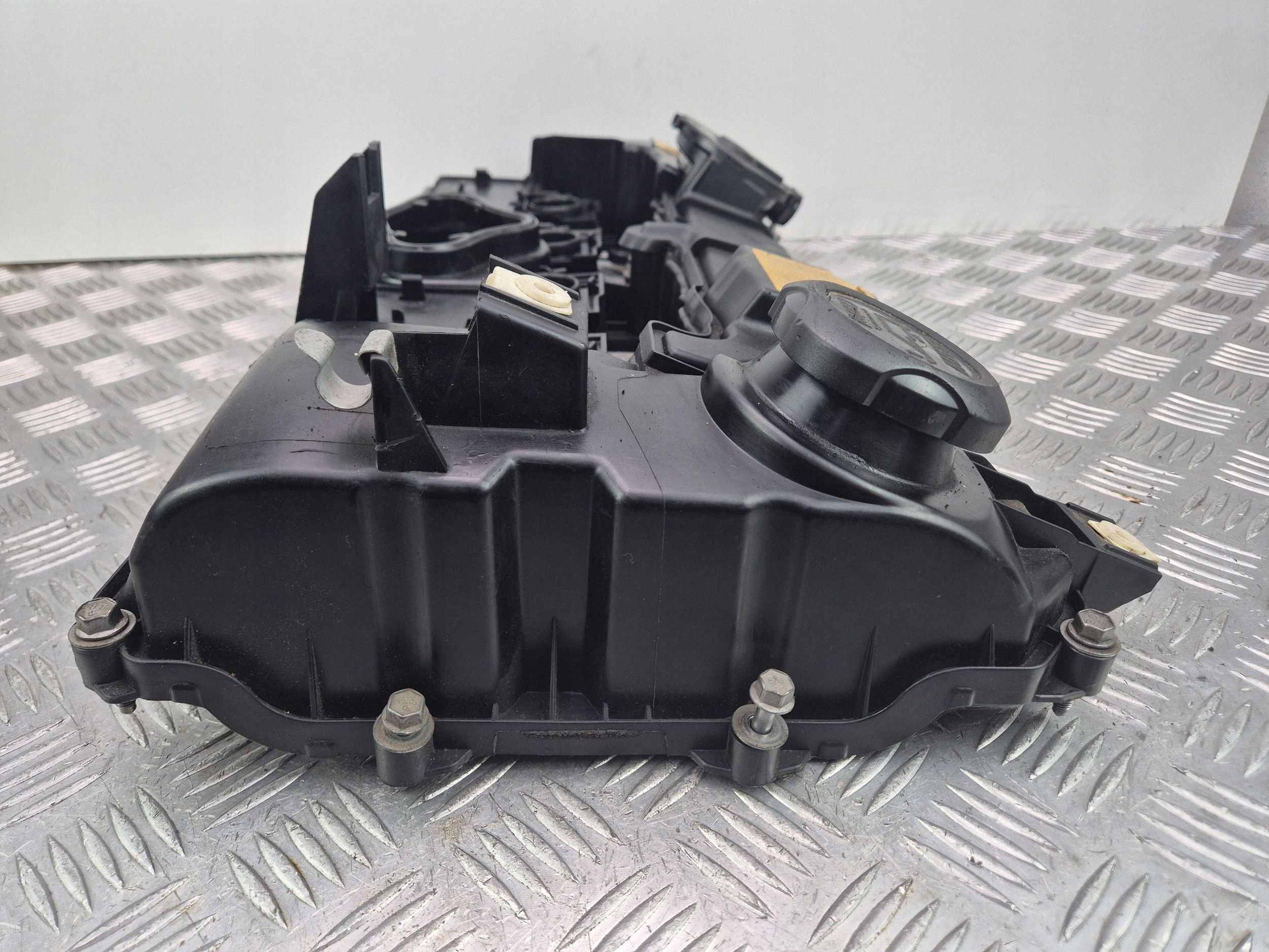 Abdeckung der Ventile BMW 3 E90 E91 320i 7553626 N43B20AA