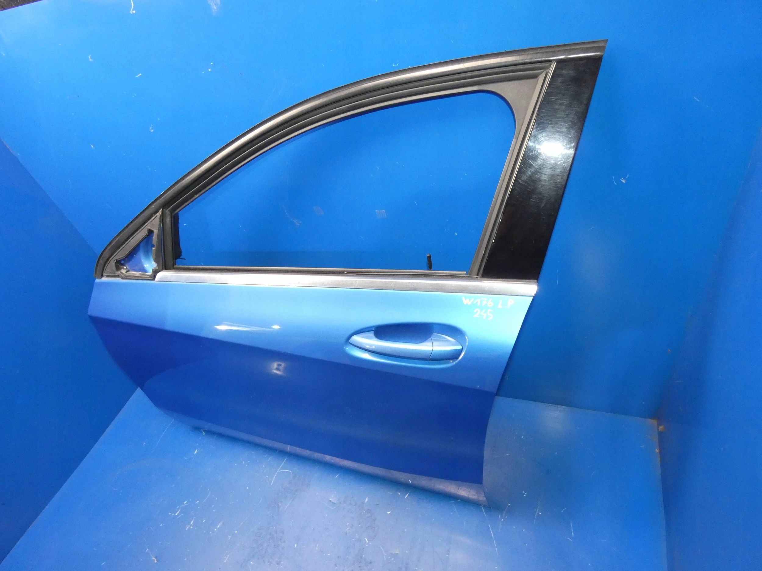 MERCEDES A KLASA W176 door left left front front complete of wheels: 245