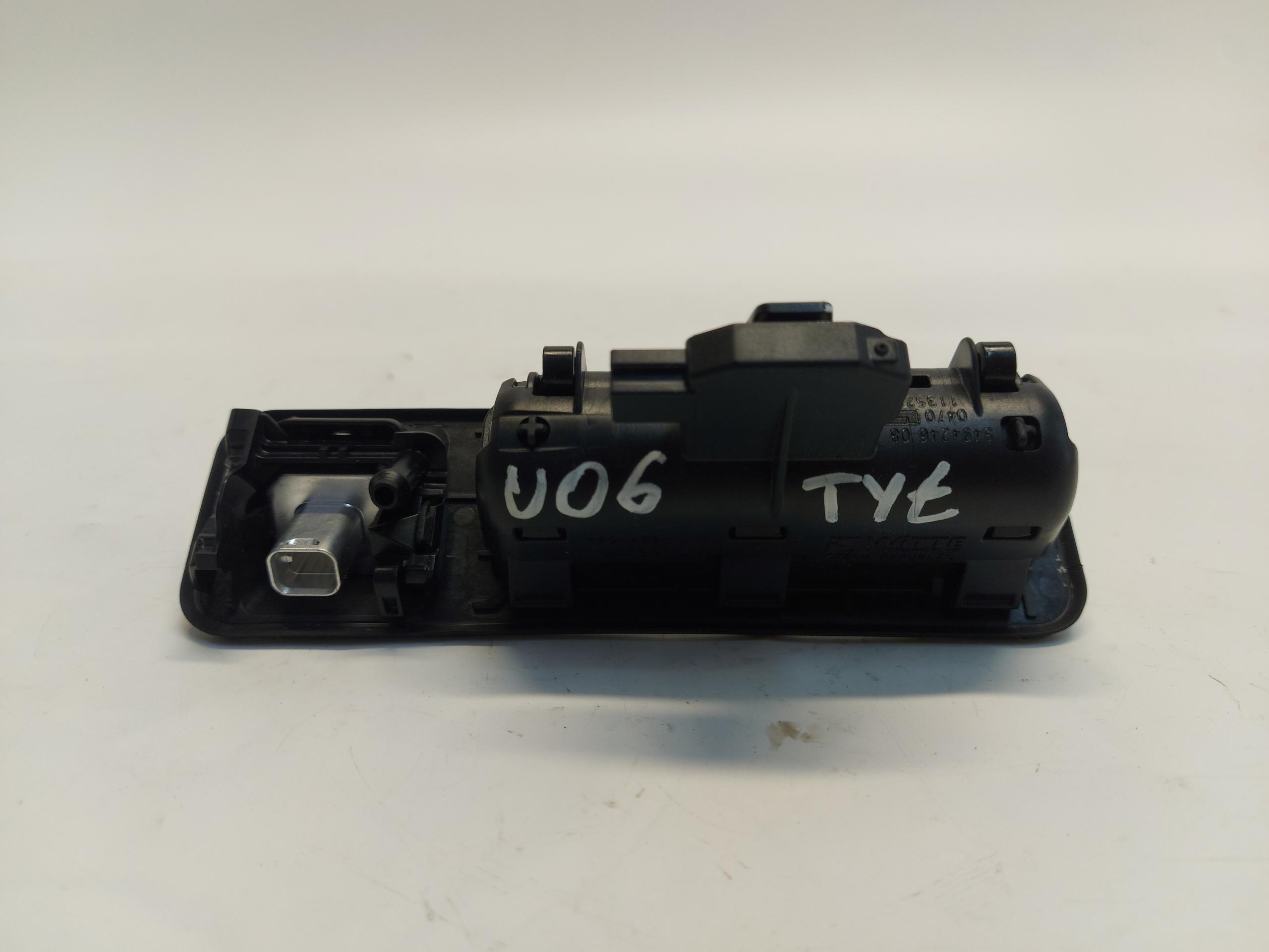 BMW U06 200i Kamera reversing handle bonnet boot 8494246
