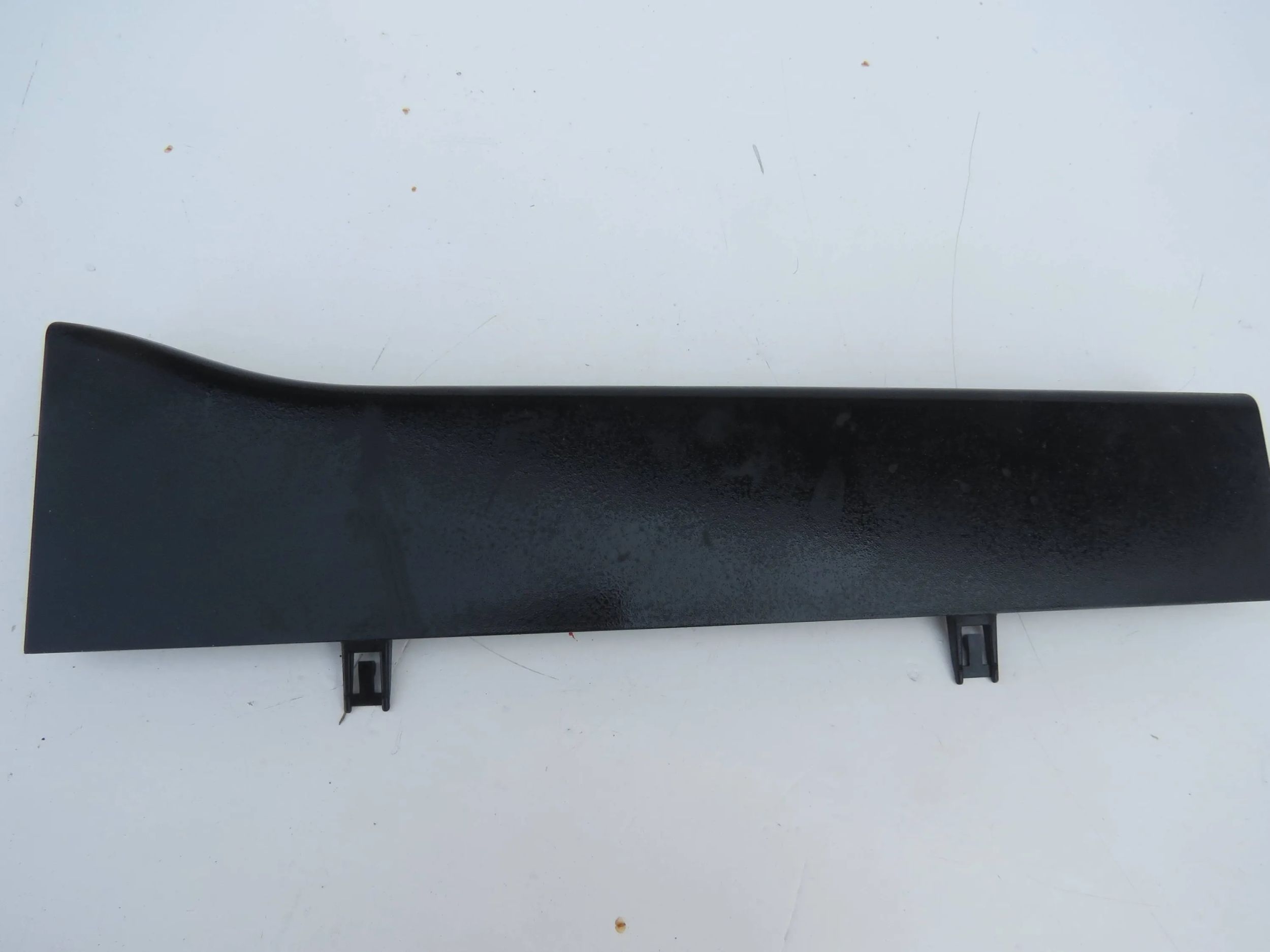 plastic cover VOLVO V70 III XC70 08635248
