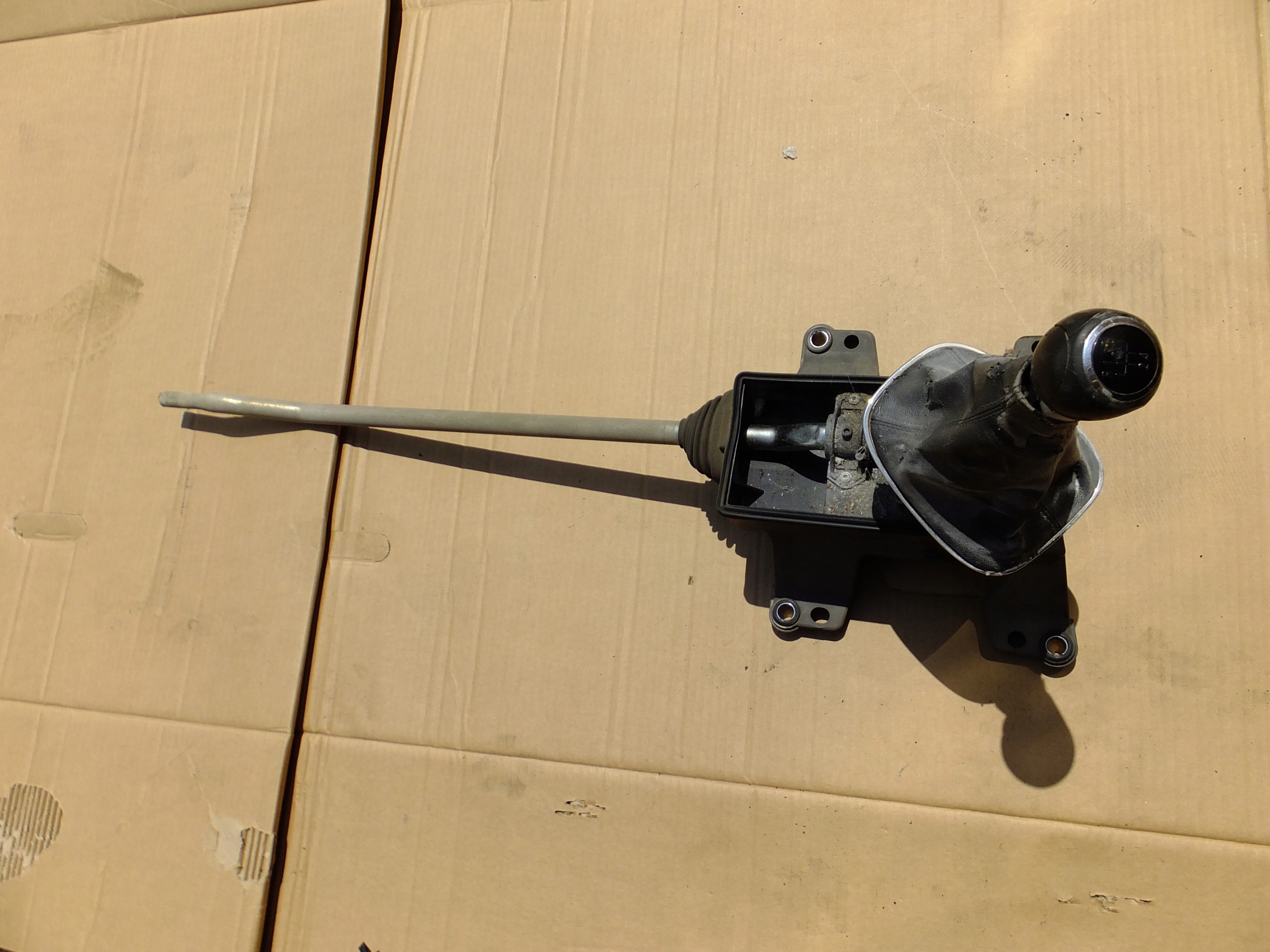 Levier de vitesse Mecanisme levier vitesse Engrenage opel corsa d 1,4 16v 2007r
