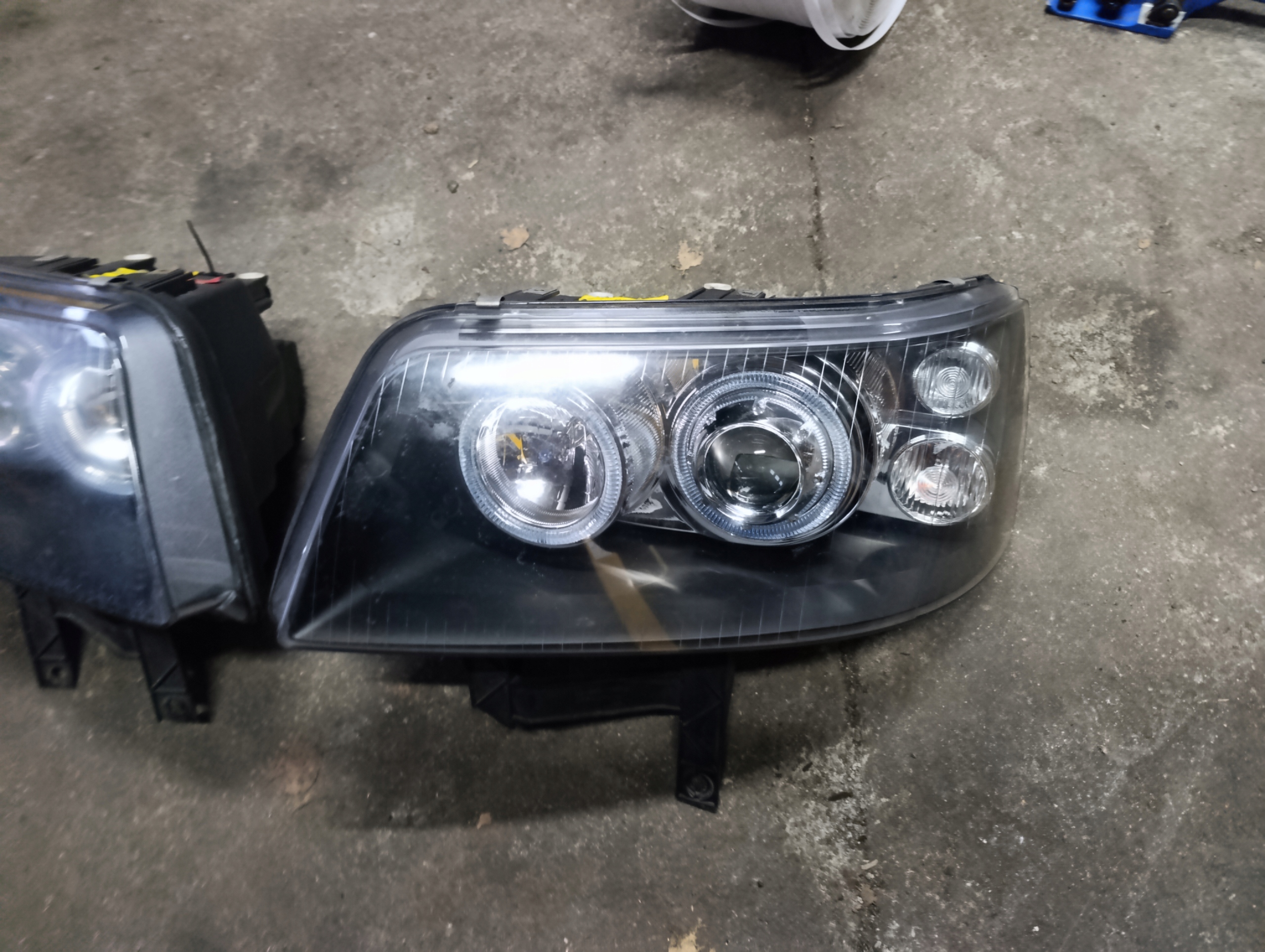 lights front head lights front VW T5 03.- 09r.