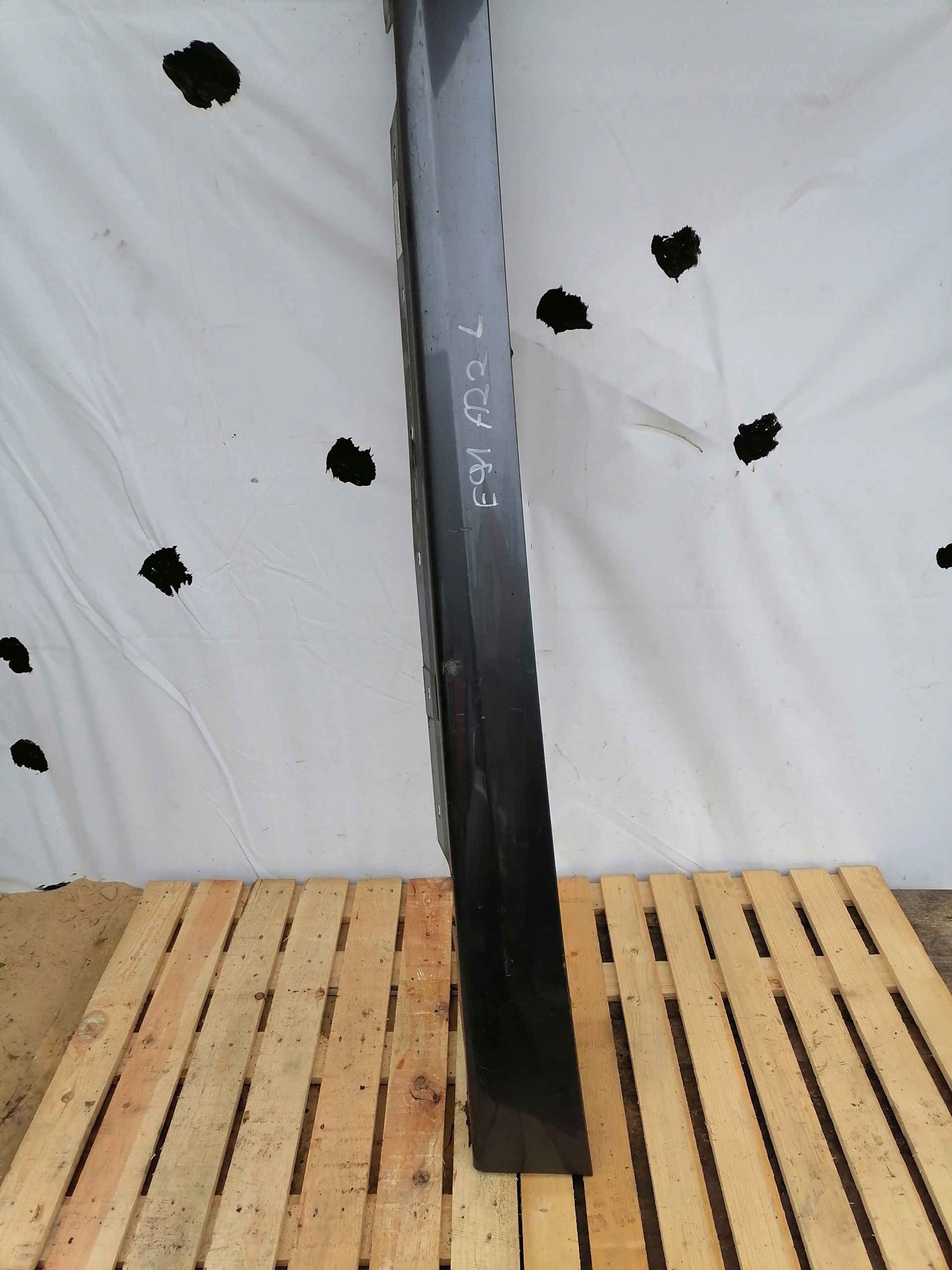 left moulding threshold BMW E91 A22