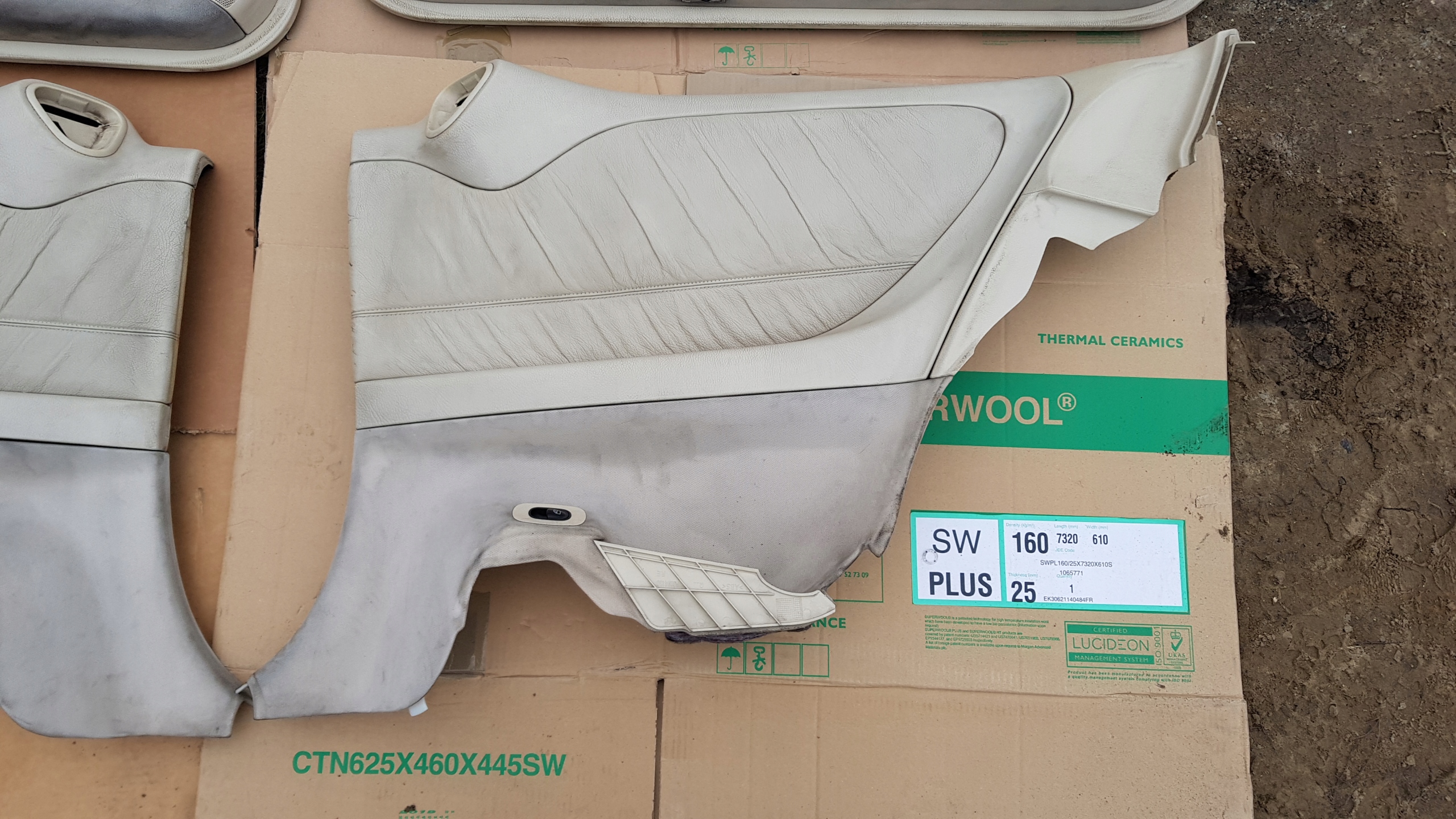 MERCEDES W209 side upholstery left rear part