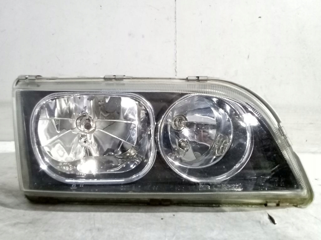 Volvo V40 lift light right front front
