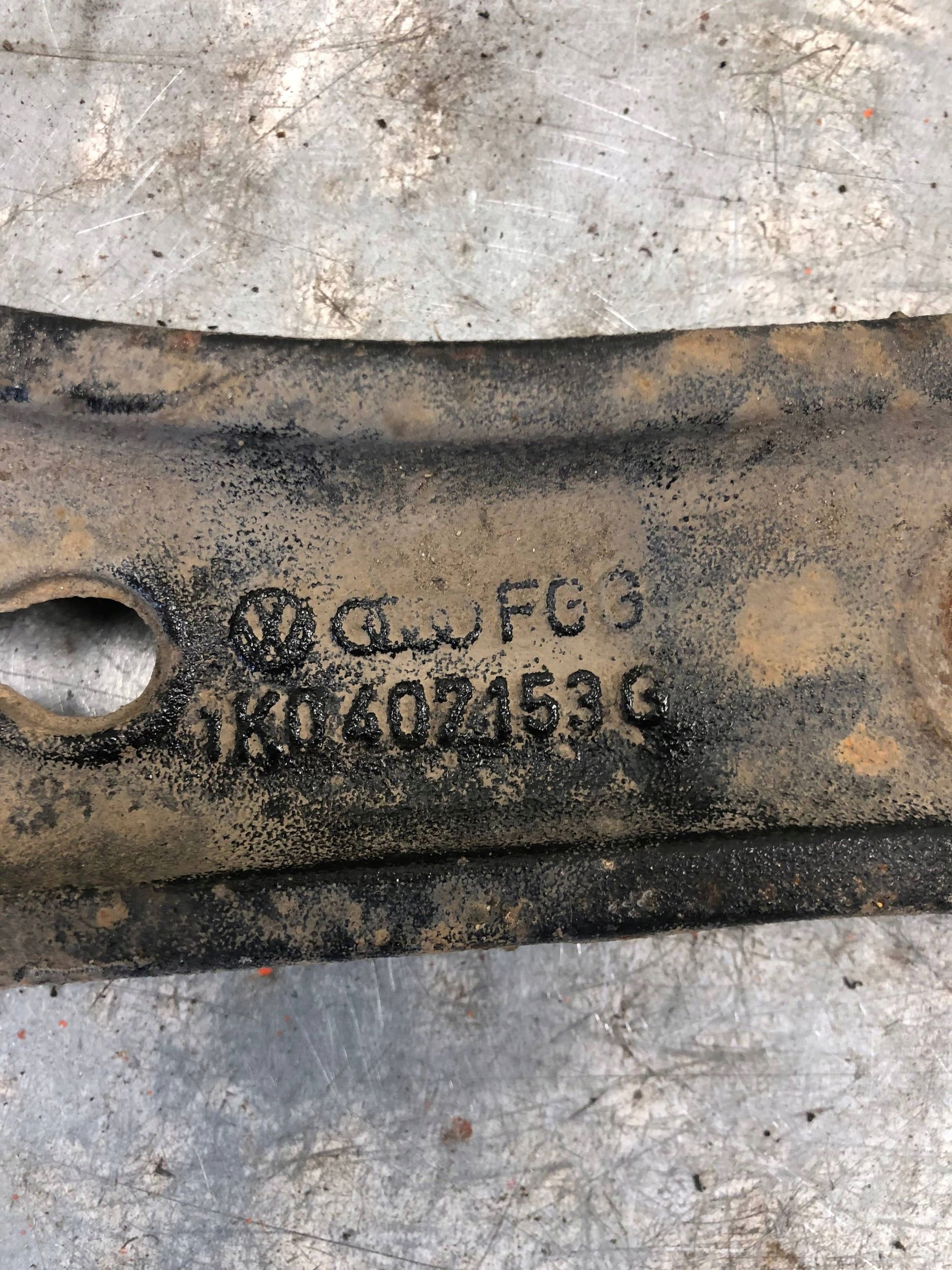 arm left front VW GOLF VI 1K0407153G 1K0199297G 1K0199295F