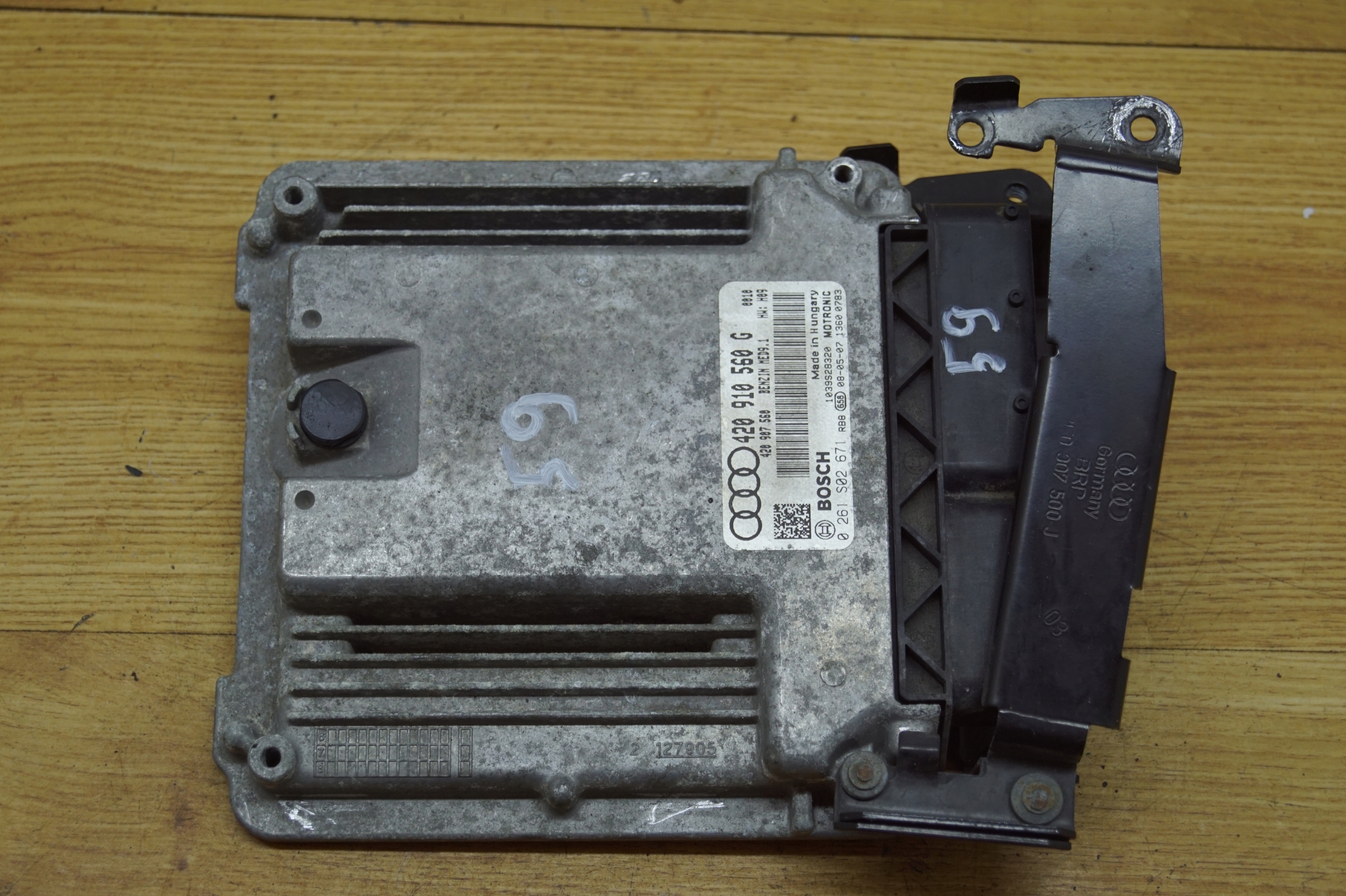 УПРАВЛІННЯ ДВИГУНА AUDI R8261s0267120910560g