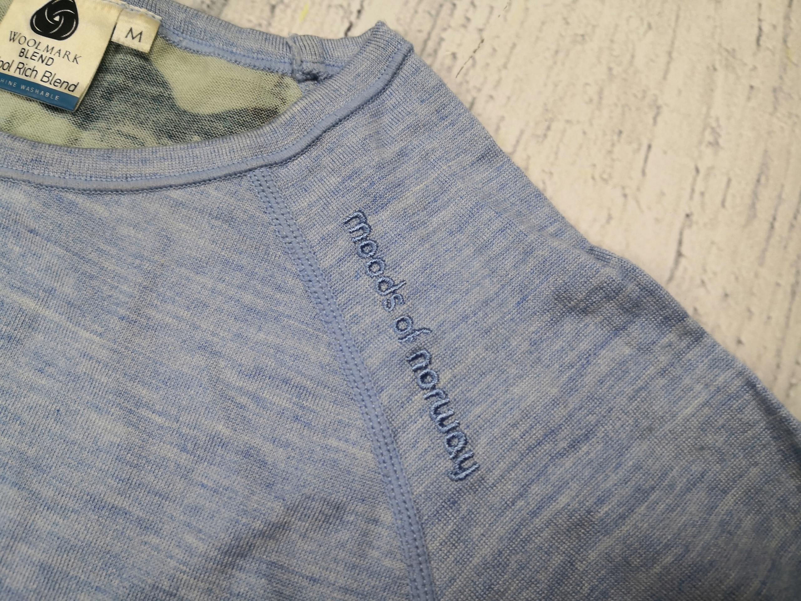 MOODS OF NORWAY DAMSKA KOSZULKA WEŁNIANA WEŁNA MERINO M DWUWARSTWOWA Rozmiar M