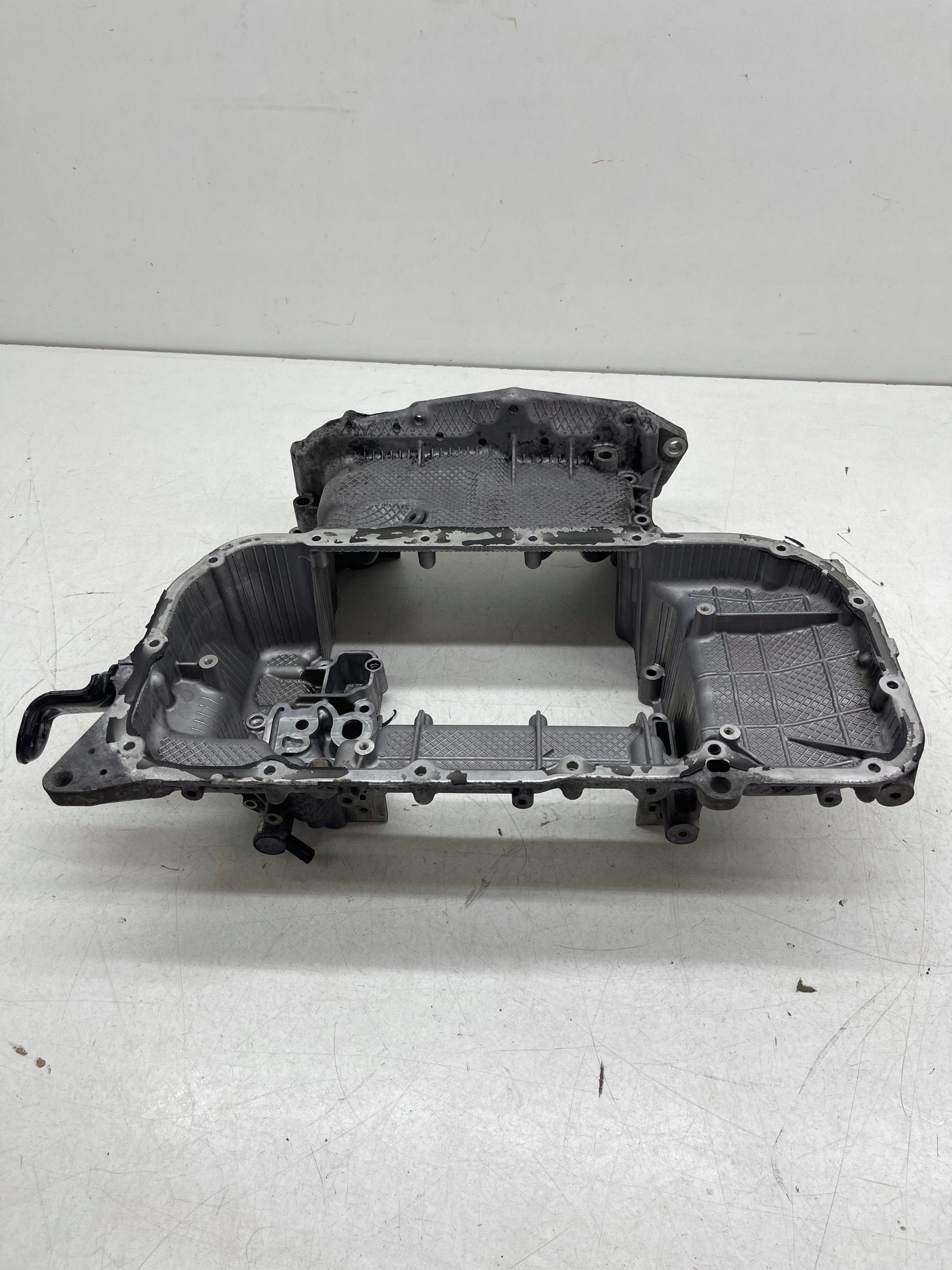 AUDI A7 A6 C7 3.0 TDI CDU superiore Coppa olio CALA SPRAWNA Originale!